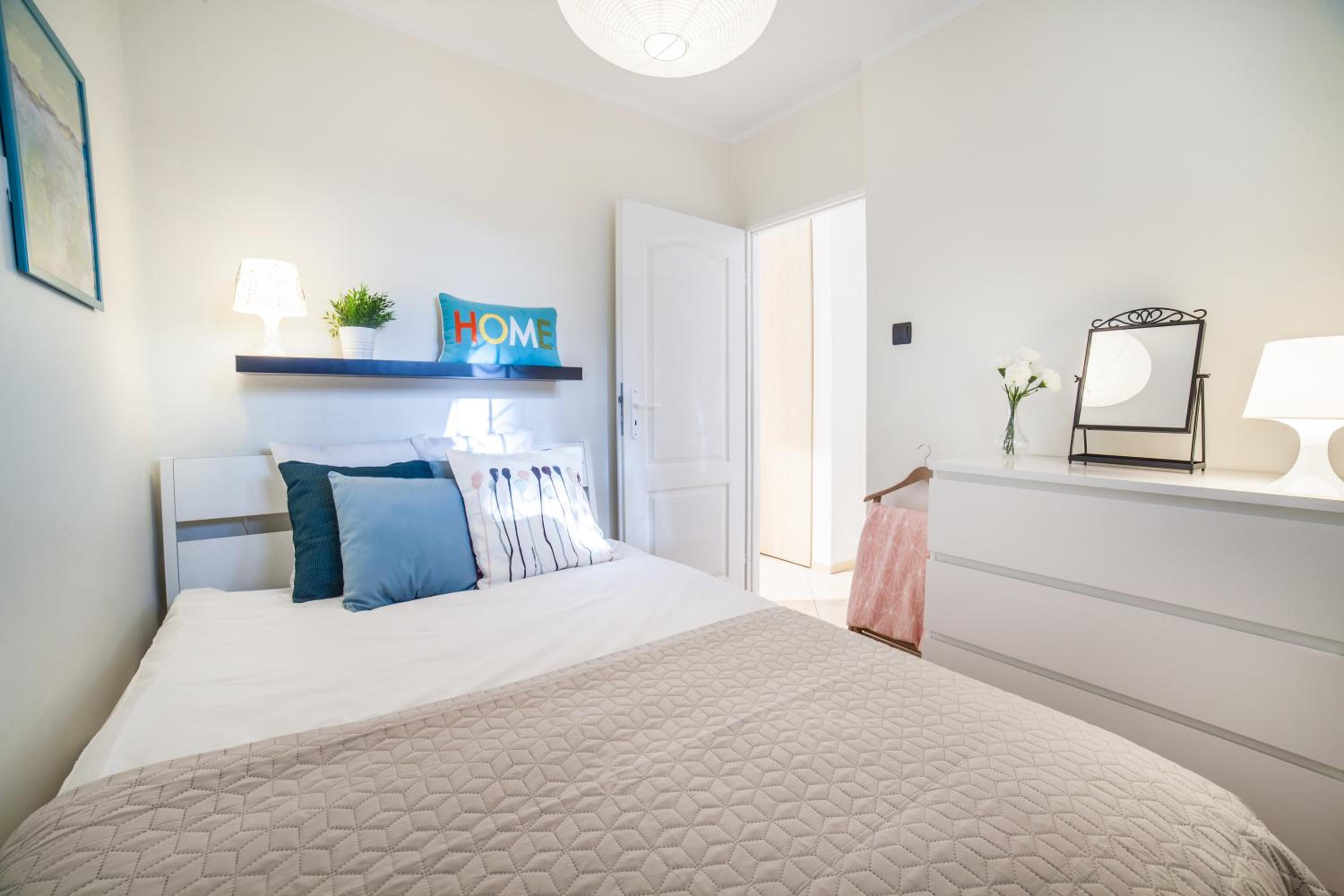 Apartments Dexter Warsaw by Noclegi Renters view 5