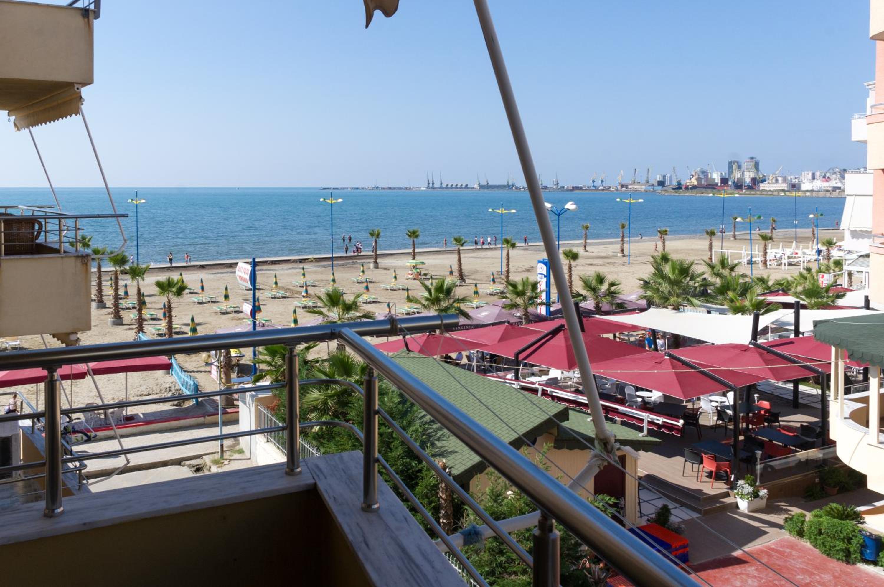 Comfortable apartment next to the beach photo 3