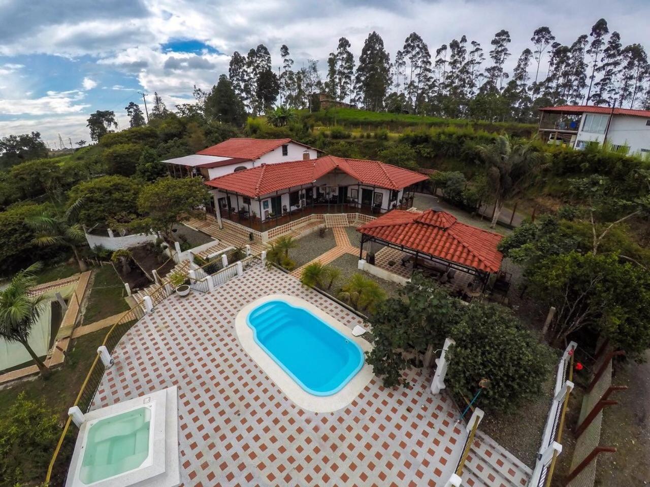 Finca Campestre La Adelita B&B