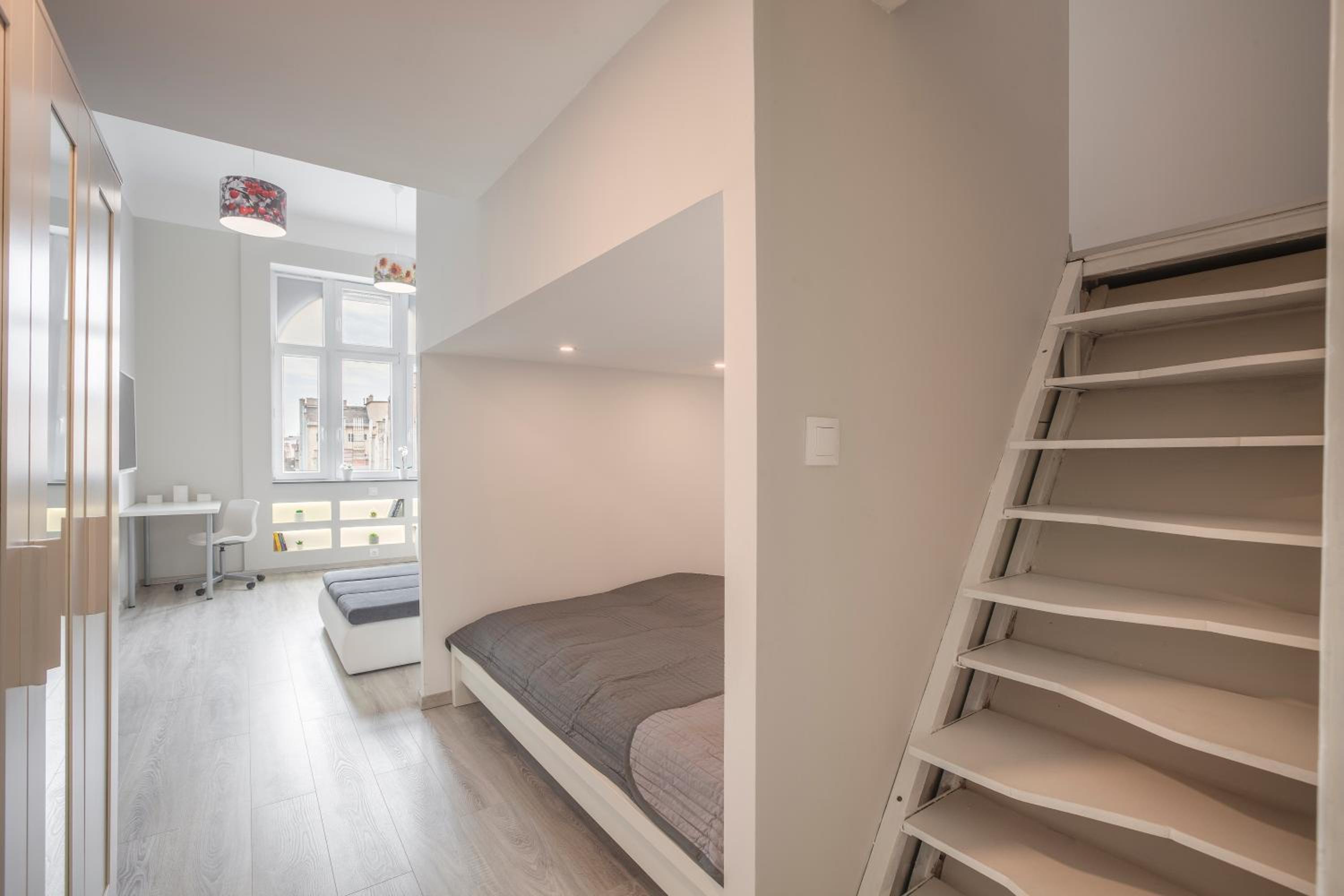 Kings Cross Apartment view 5