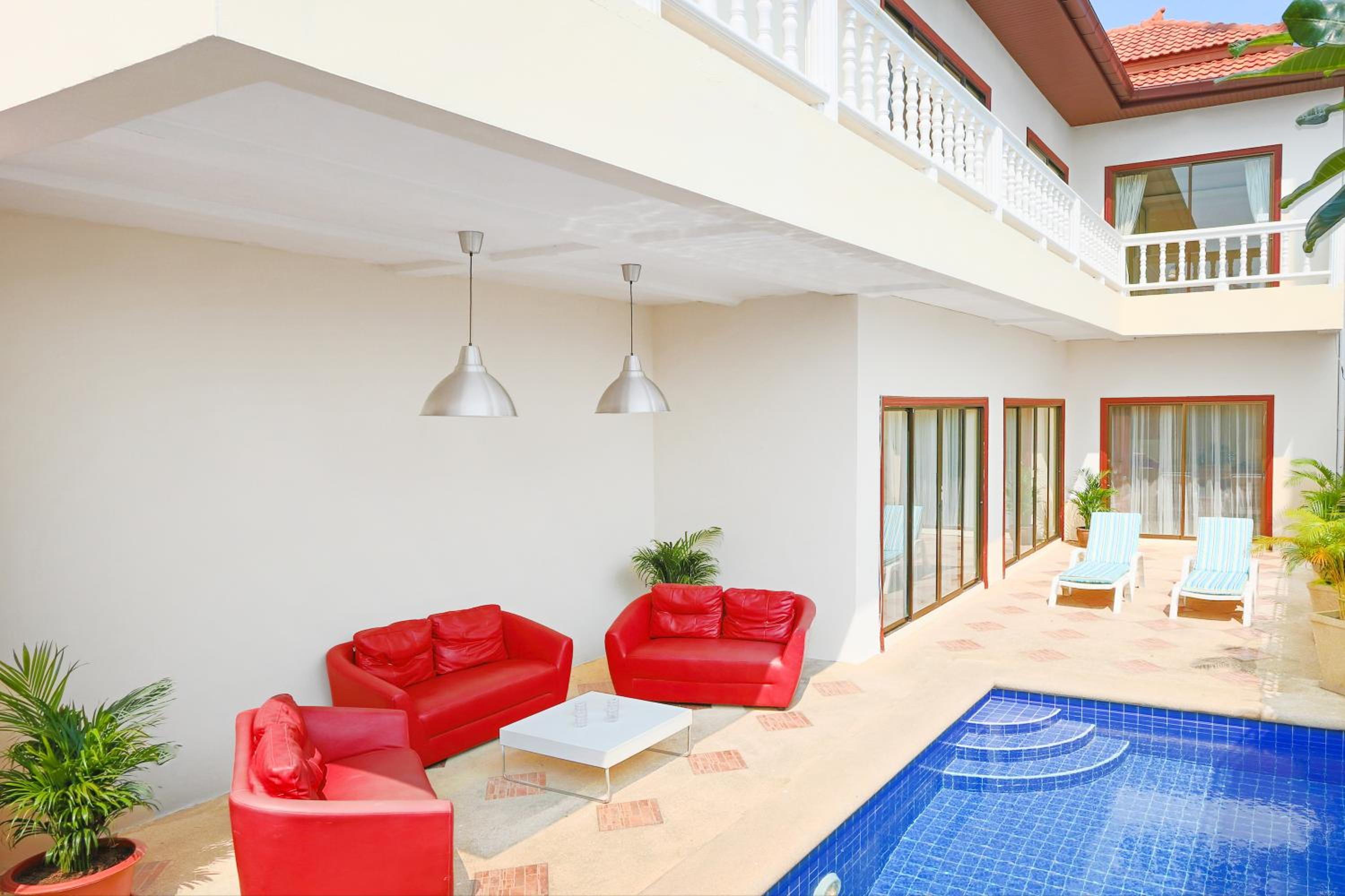 Avoca Pool Villas