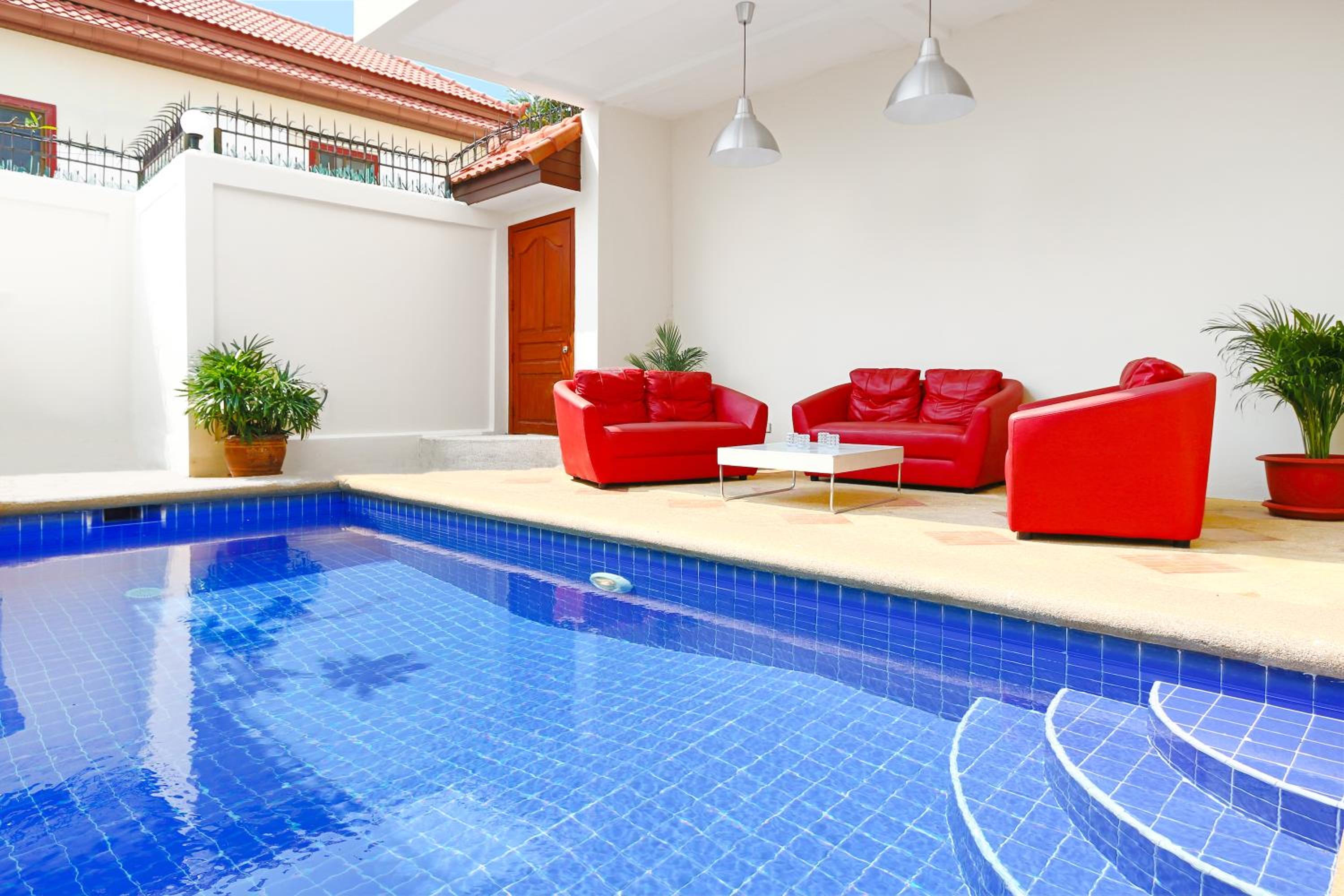 Avoca Pool Villas