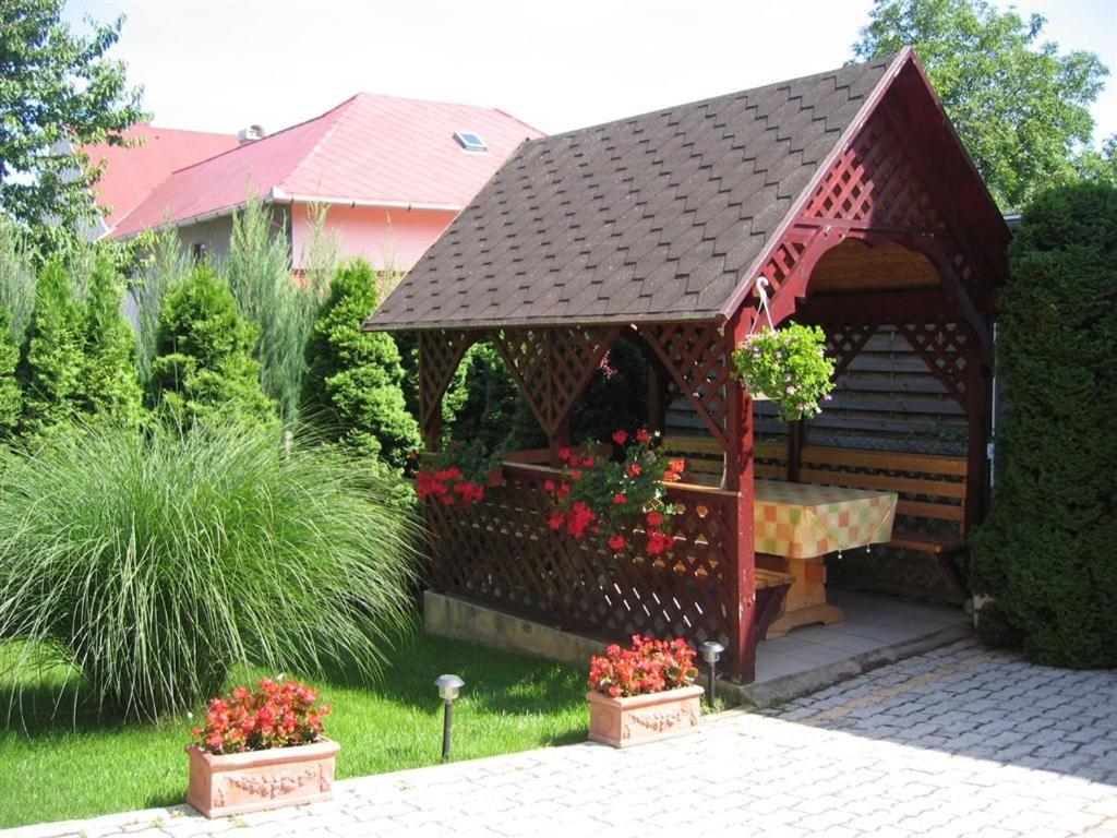 Photo 13