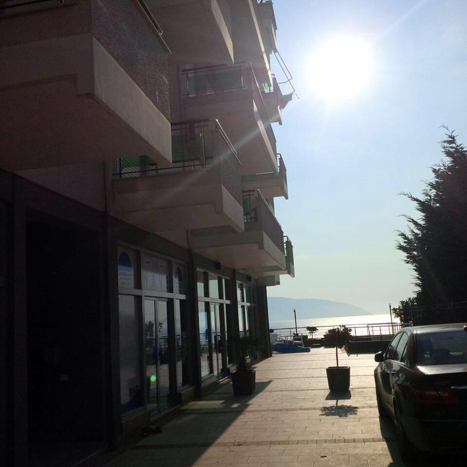 Deni Sea View Apartment