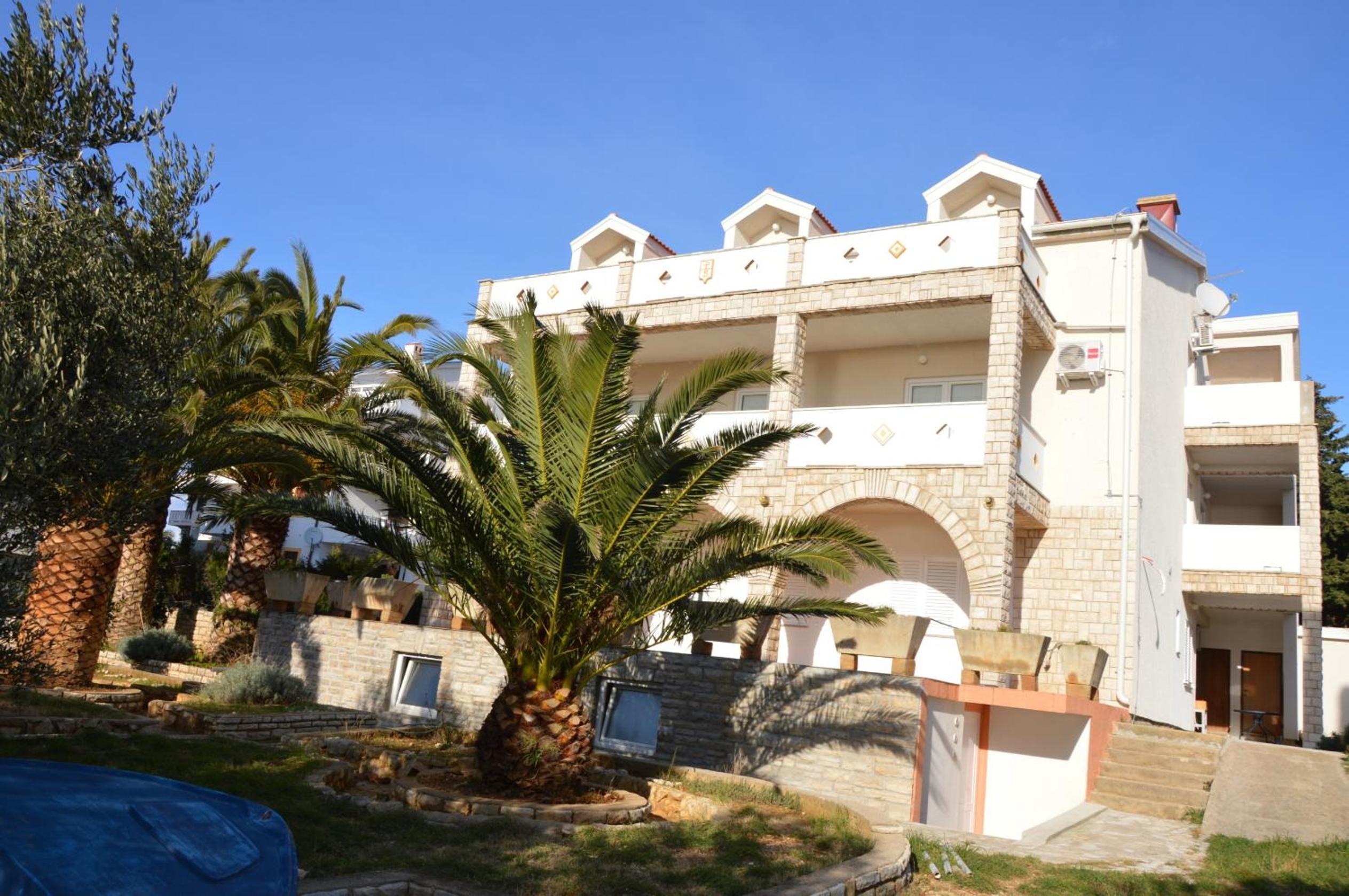 Apartments Novalja Milijan view 4