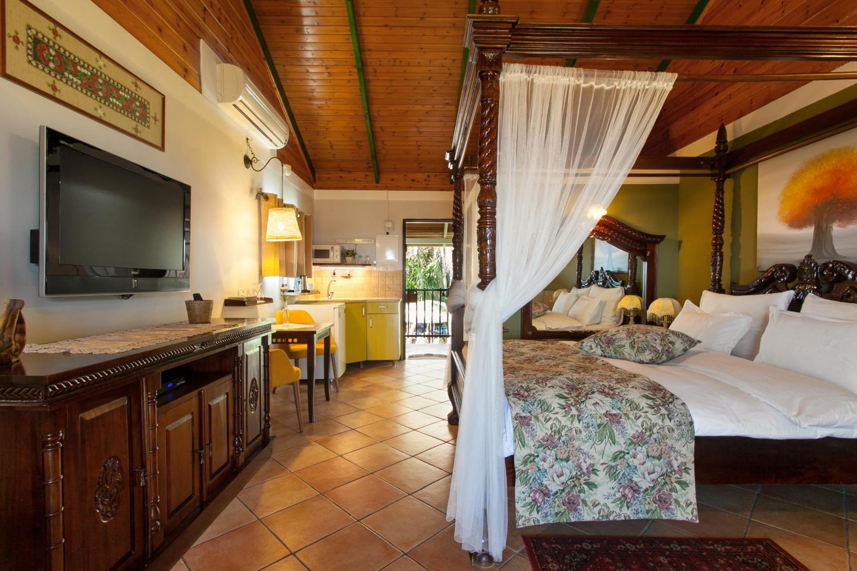 Out of Africa Resort