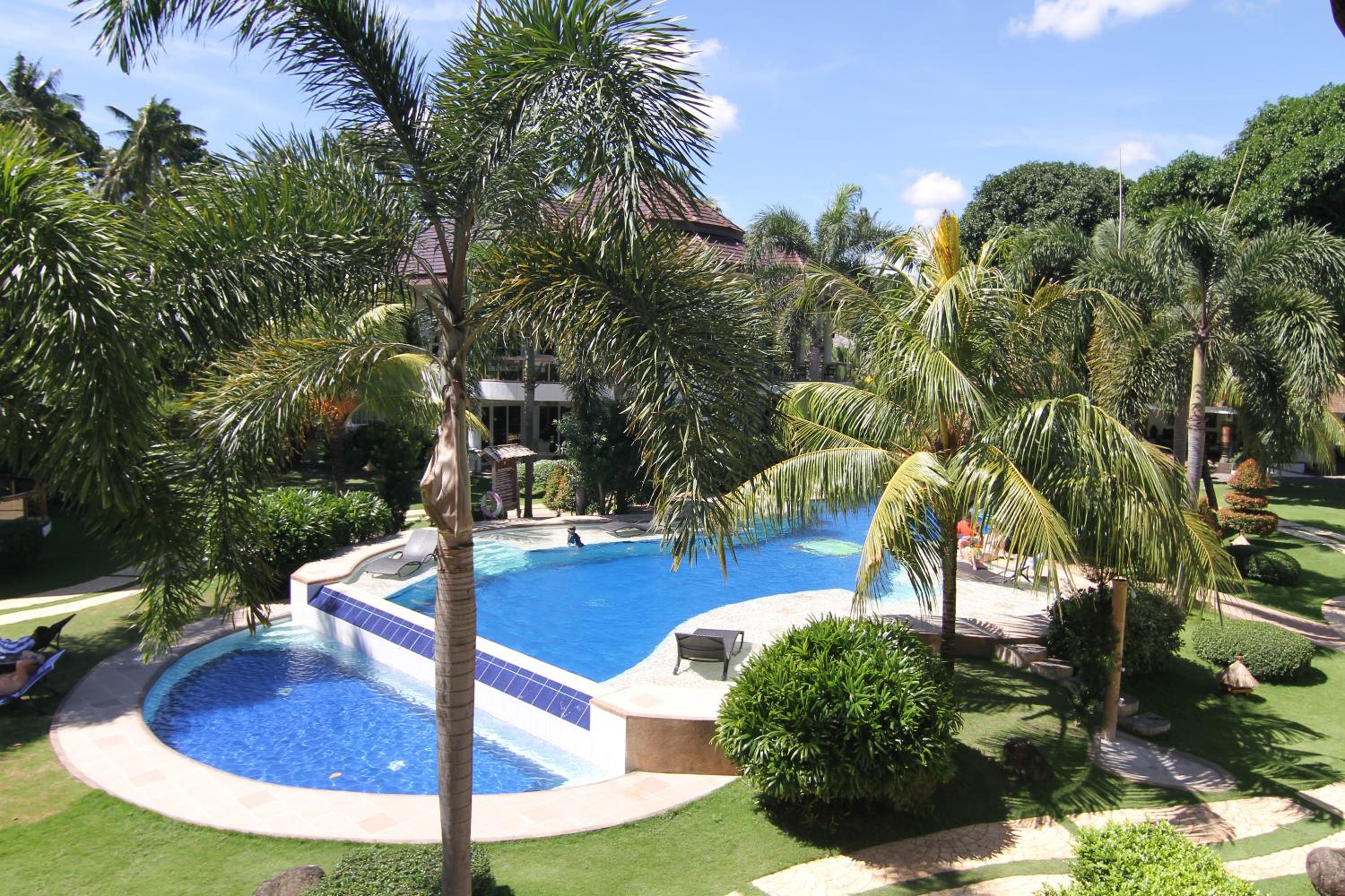 Vida Homes Condo Resort