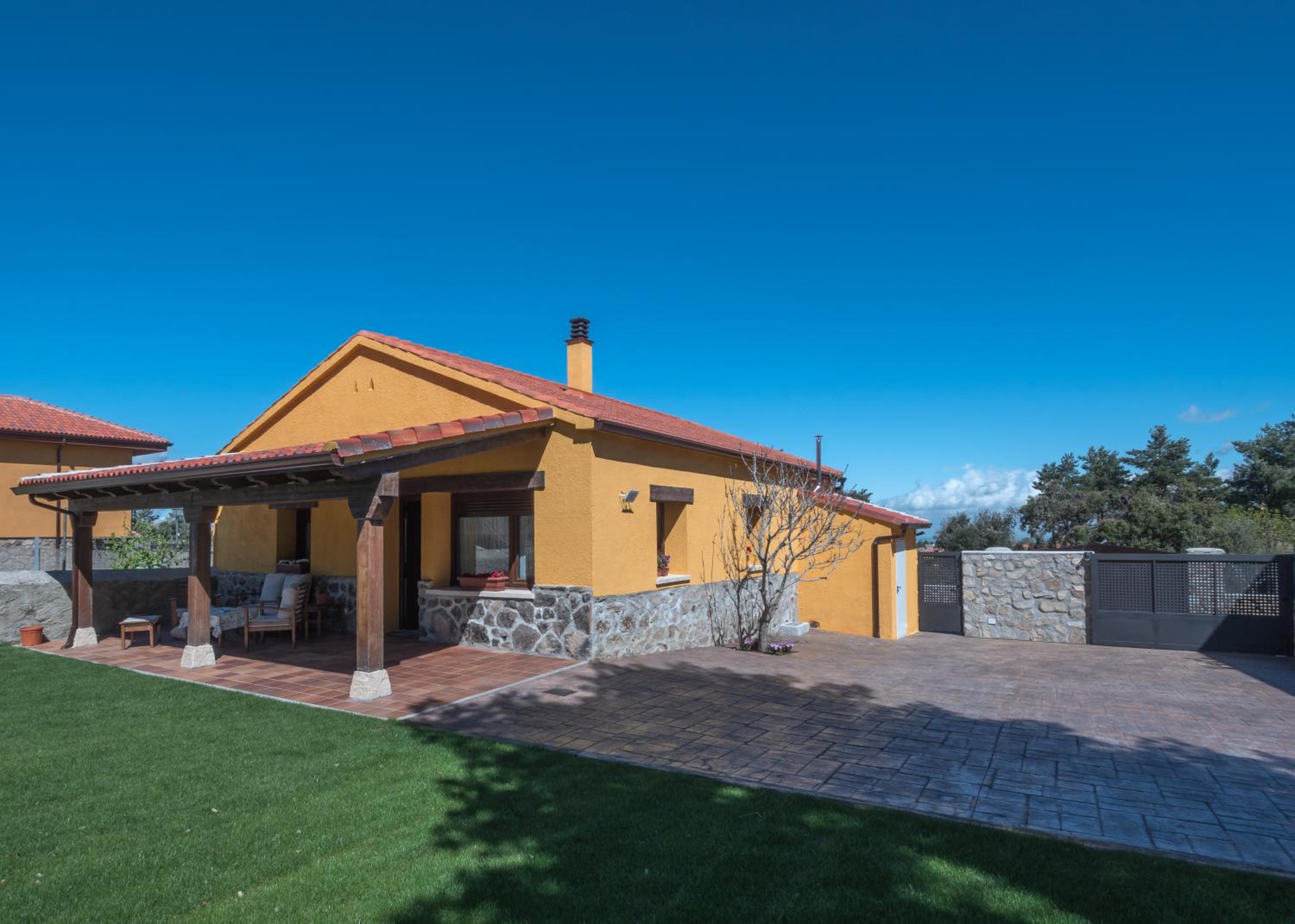 Casa Cantera del Berrocal view 5