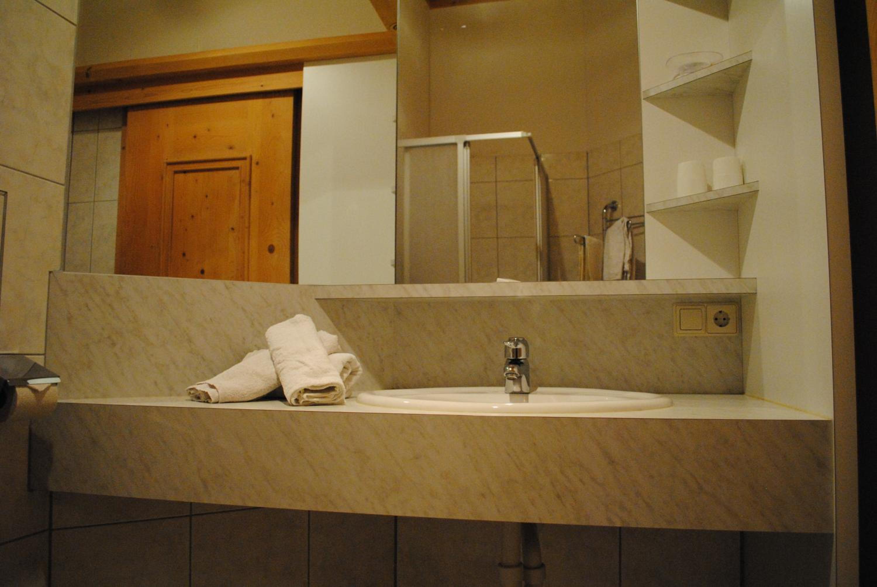 Photo 52