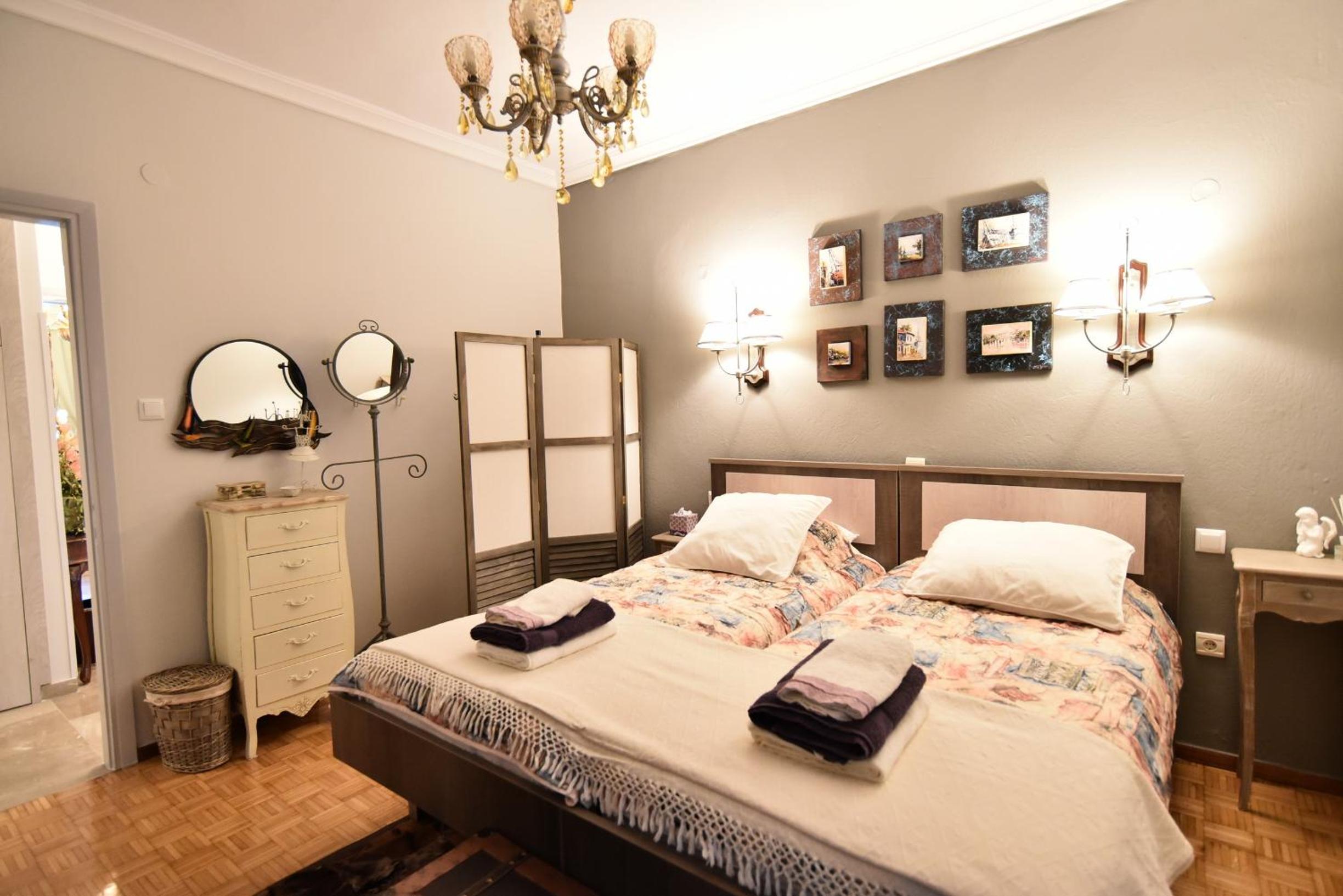 Queens Bed&Rest Luxury Apartment view 5