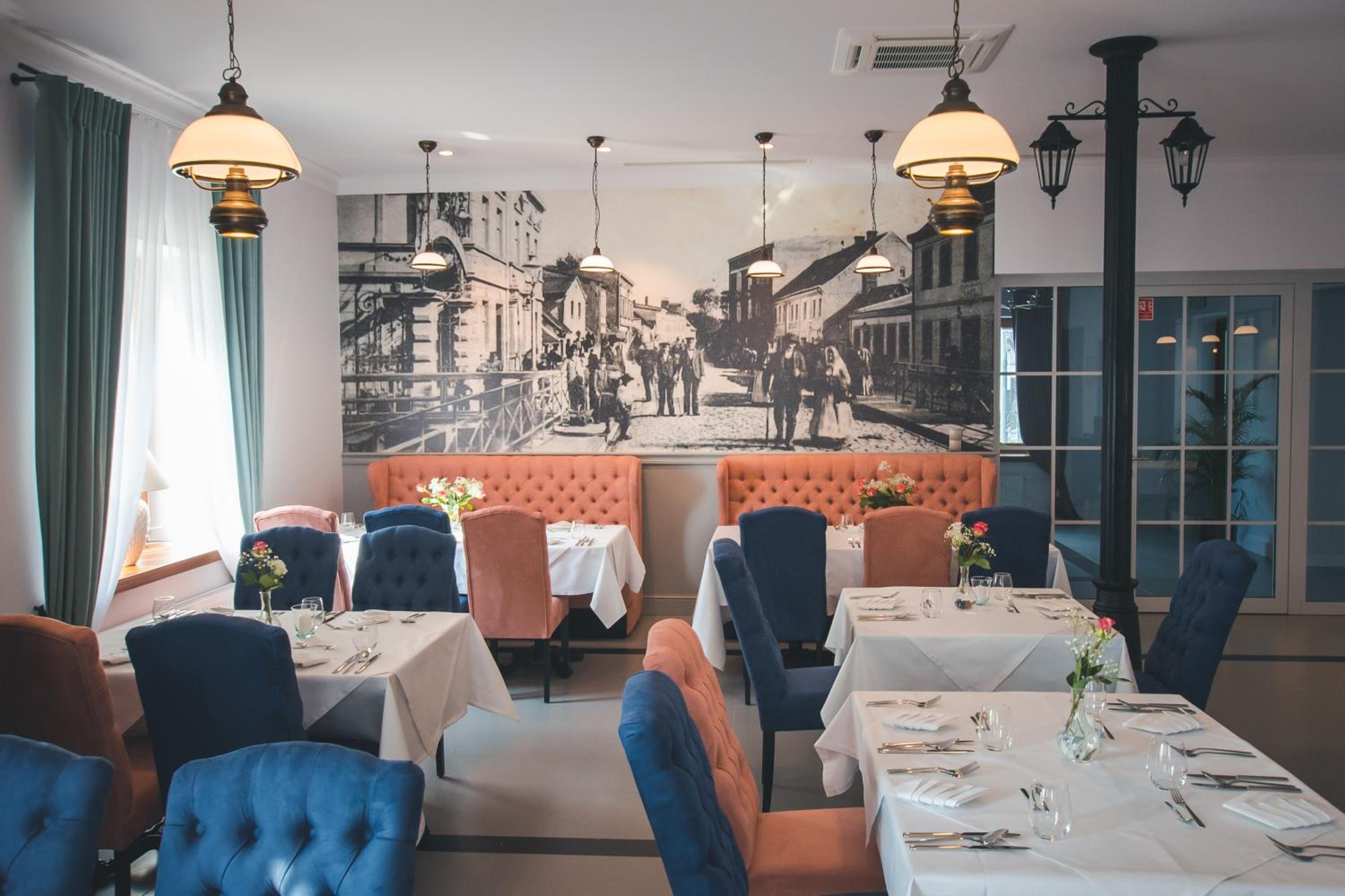 restaurant