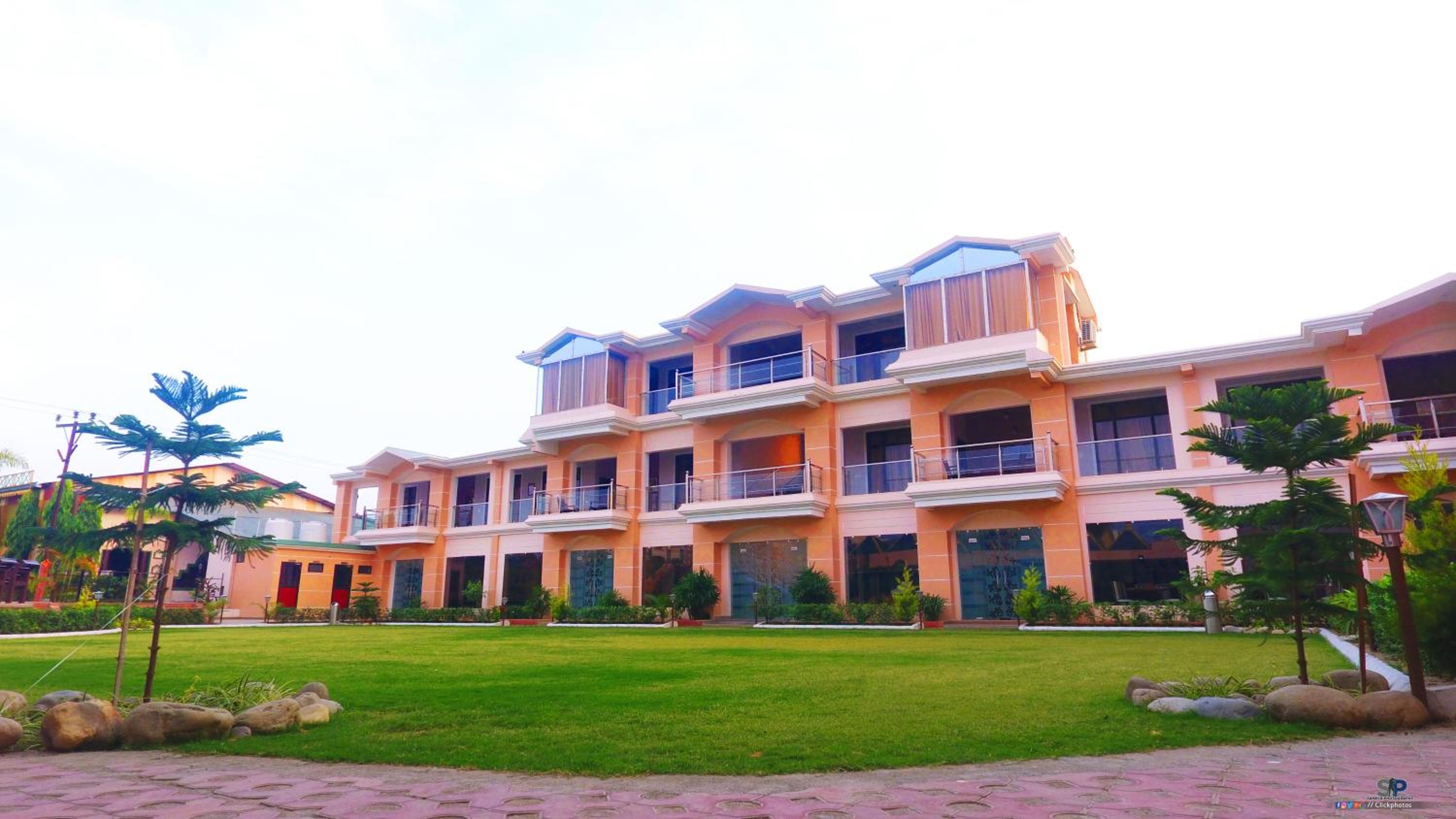 La Bellevue (Club & Resort)