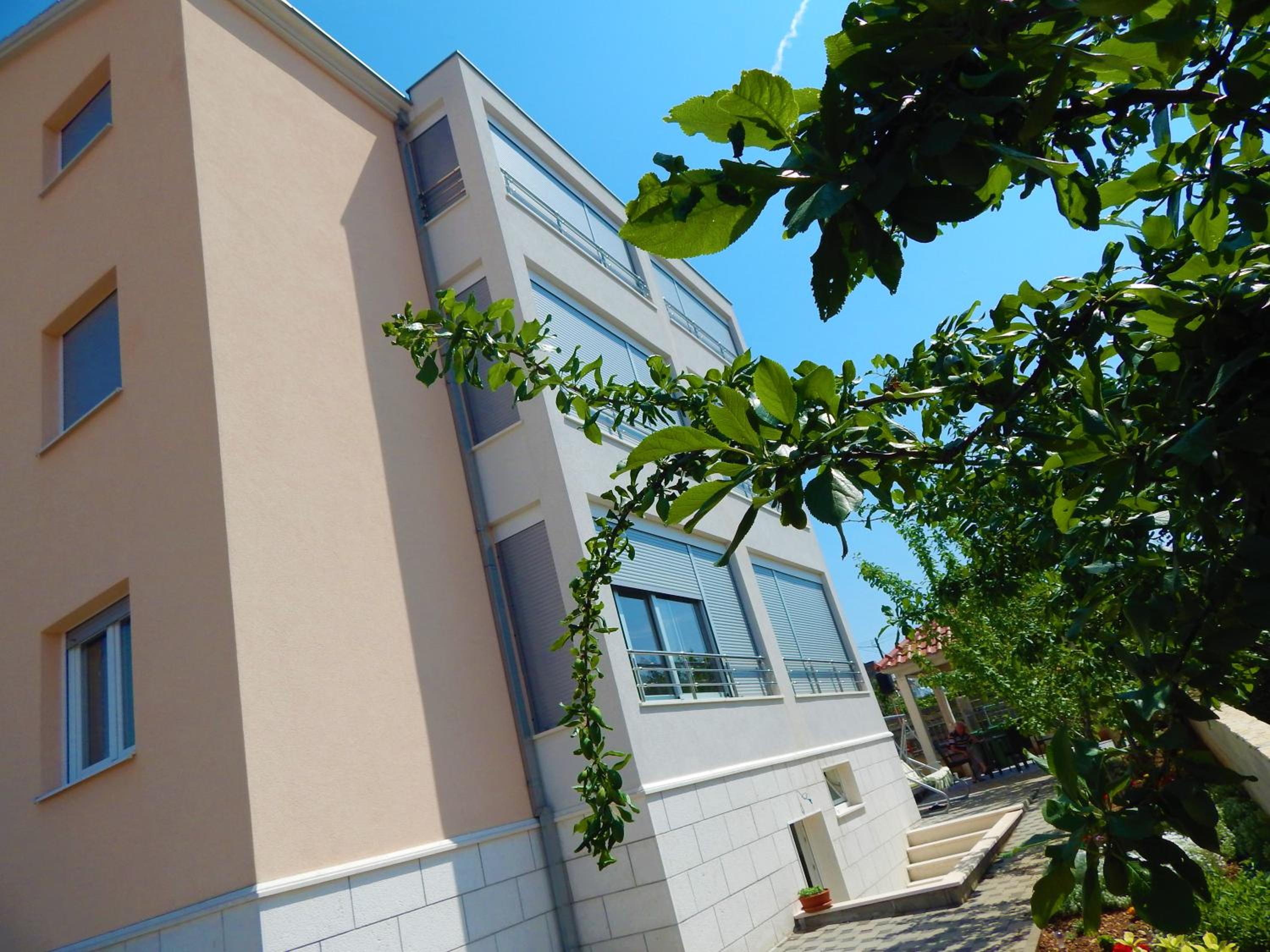 Apartments Linda view 4