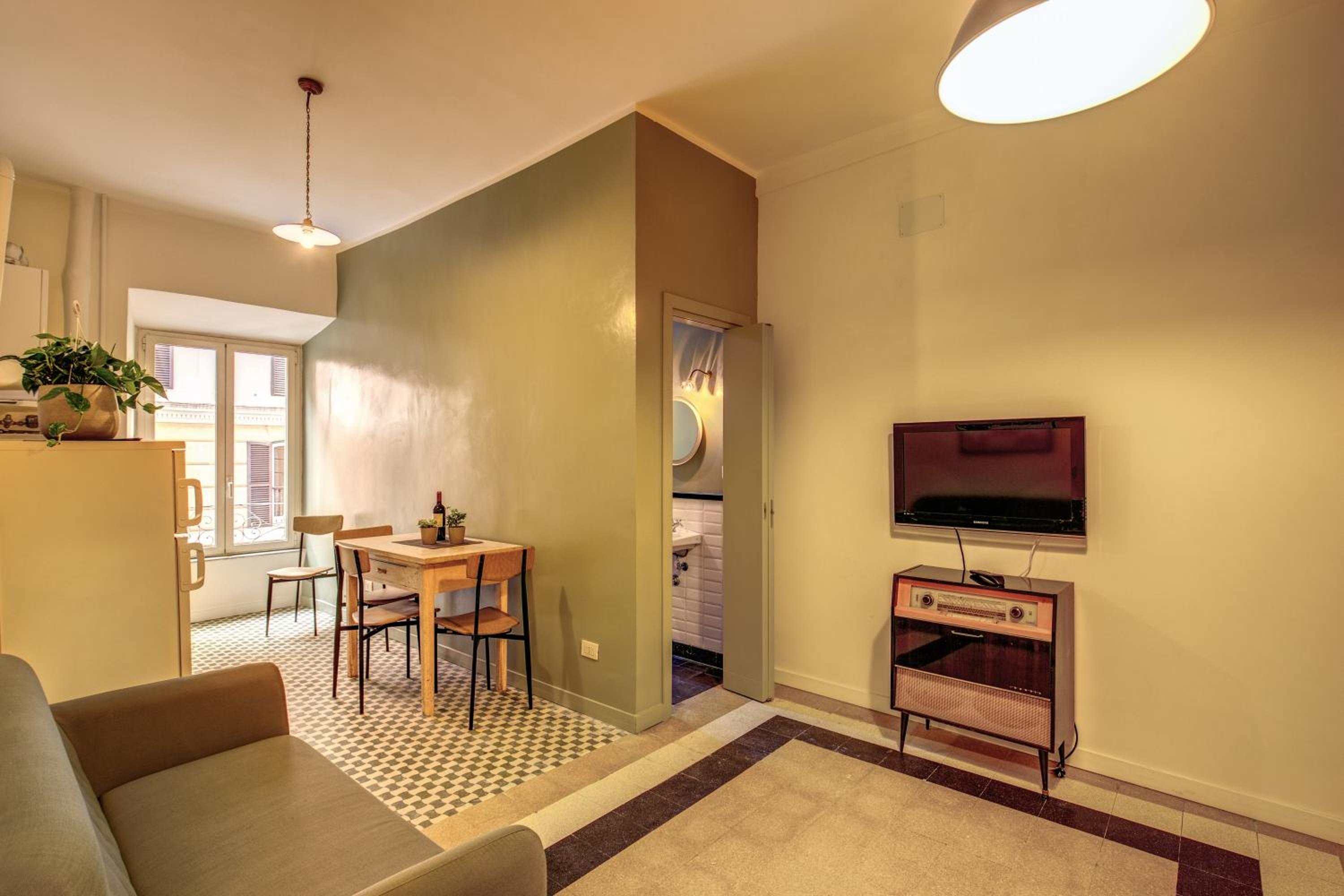 Trastevere San Cosimato vintage en Rome