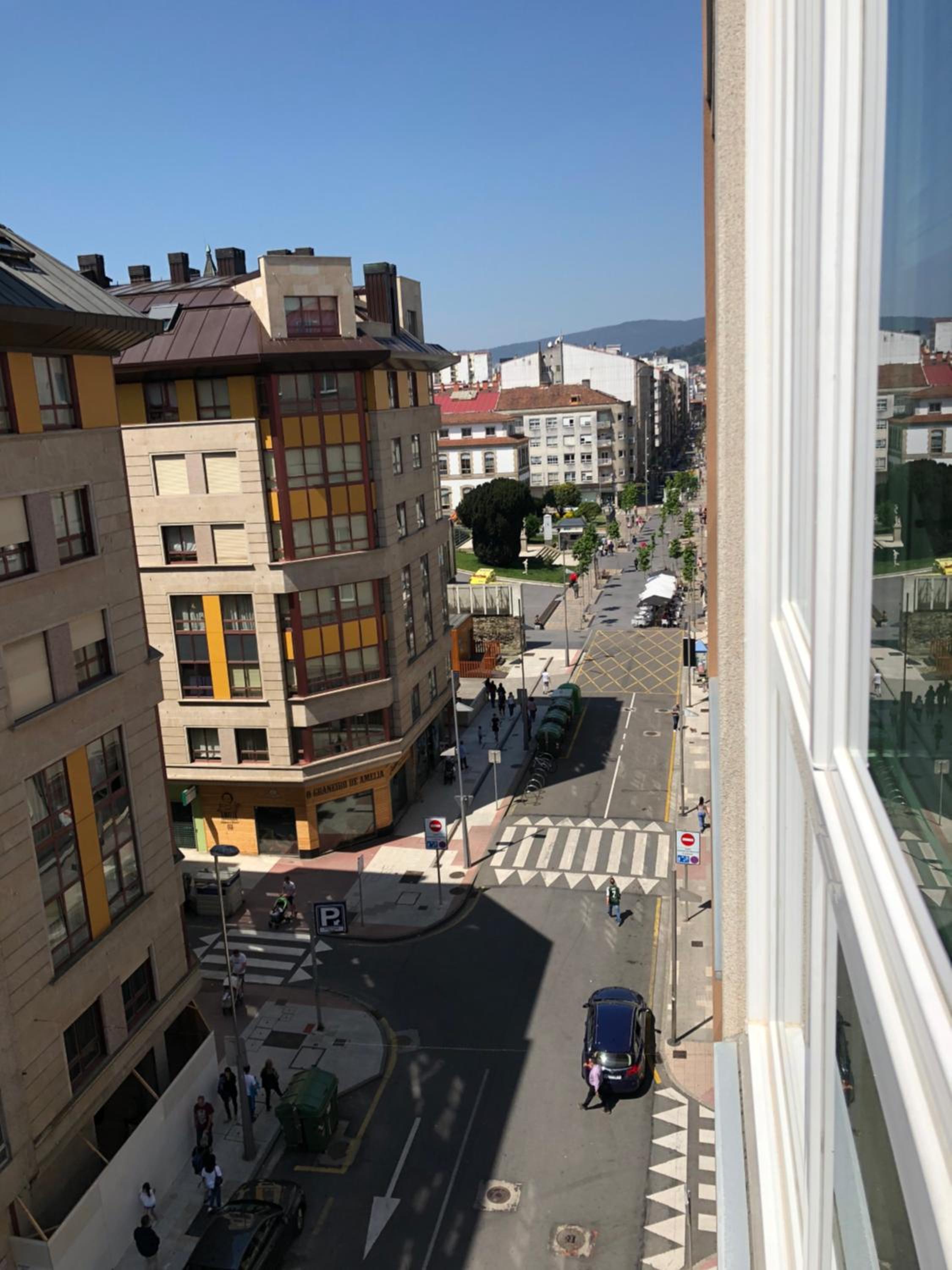 Apt Moderno céntrico y soleado view 4