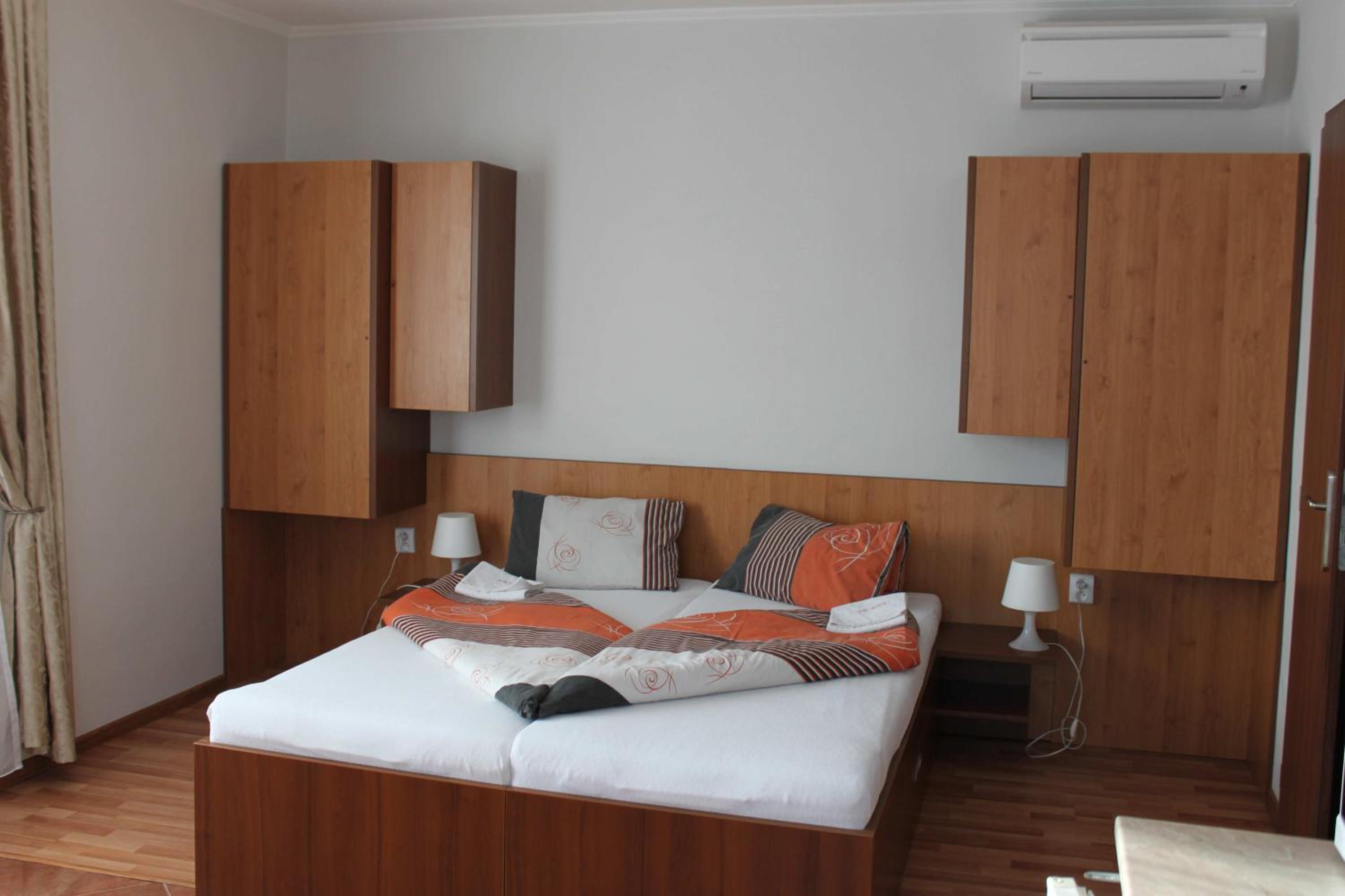 Privat Arcadia