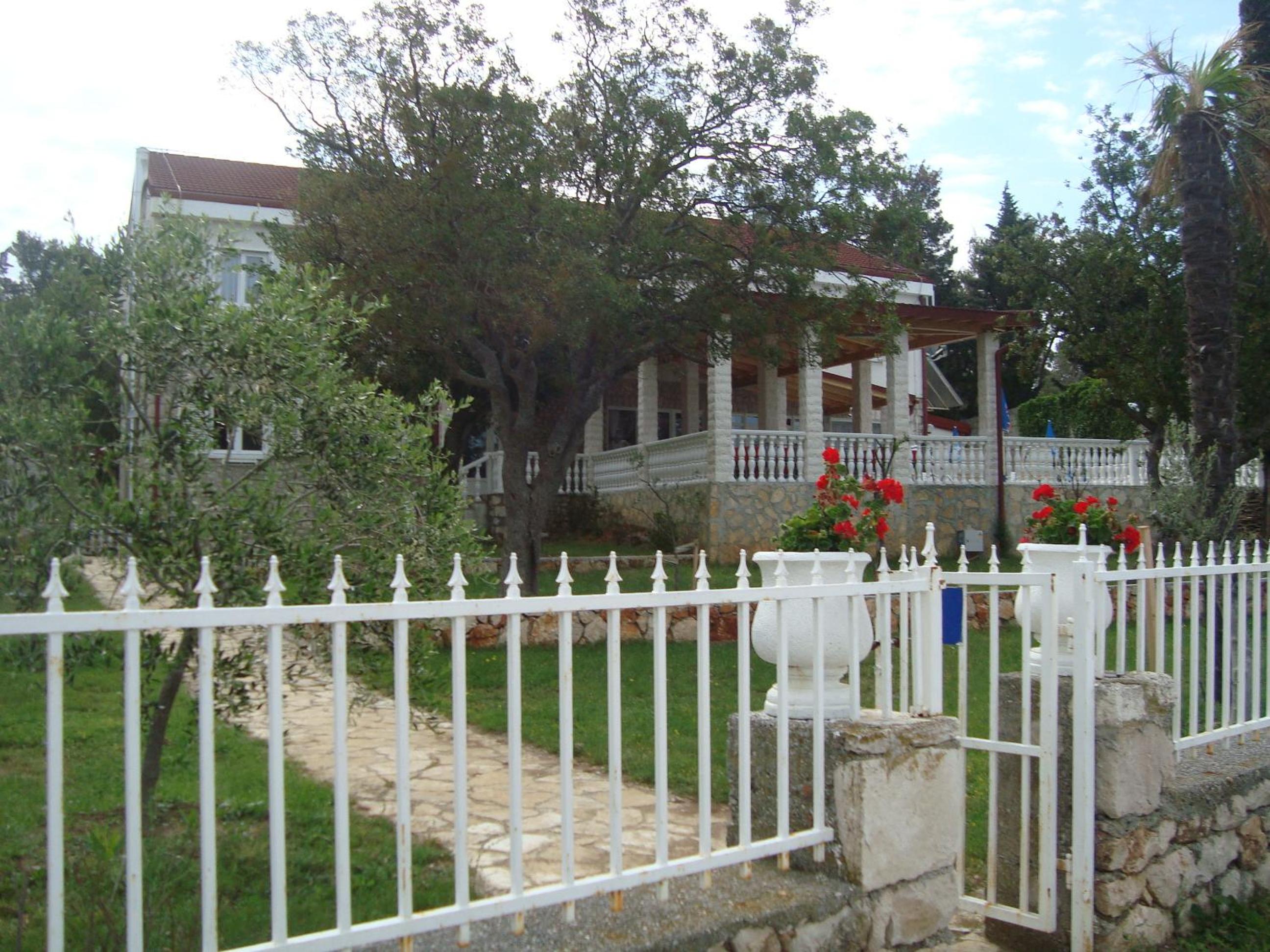 Photo 27
