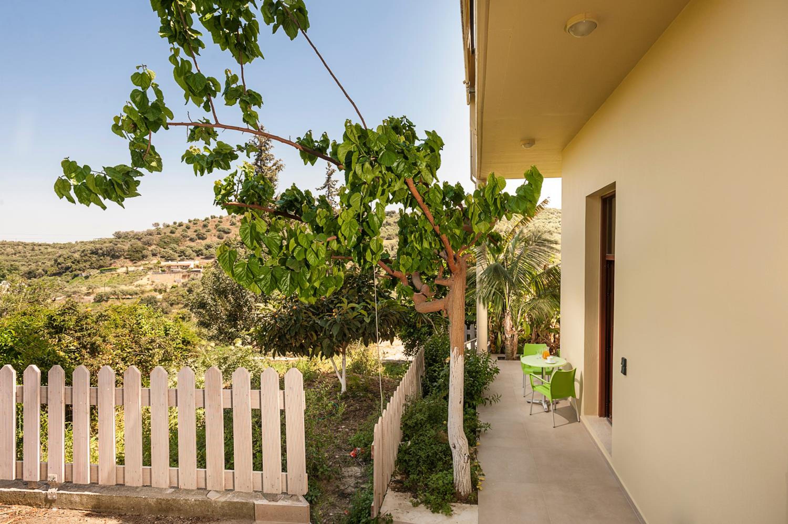 Filio House en Stalós — balance & terrace