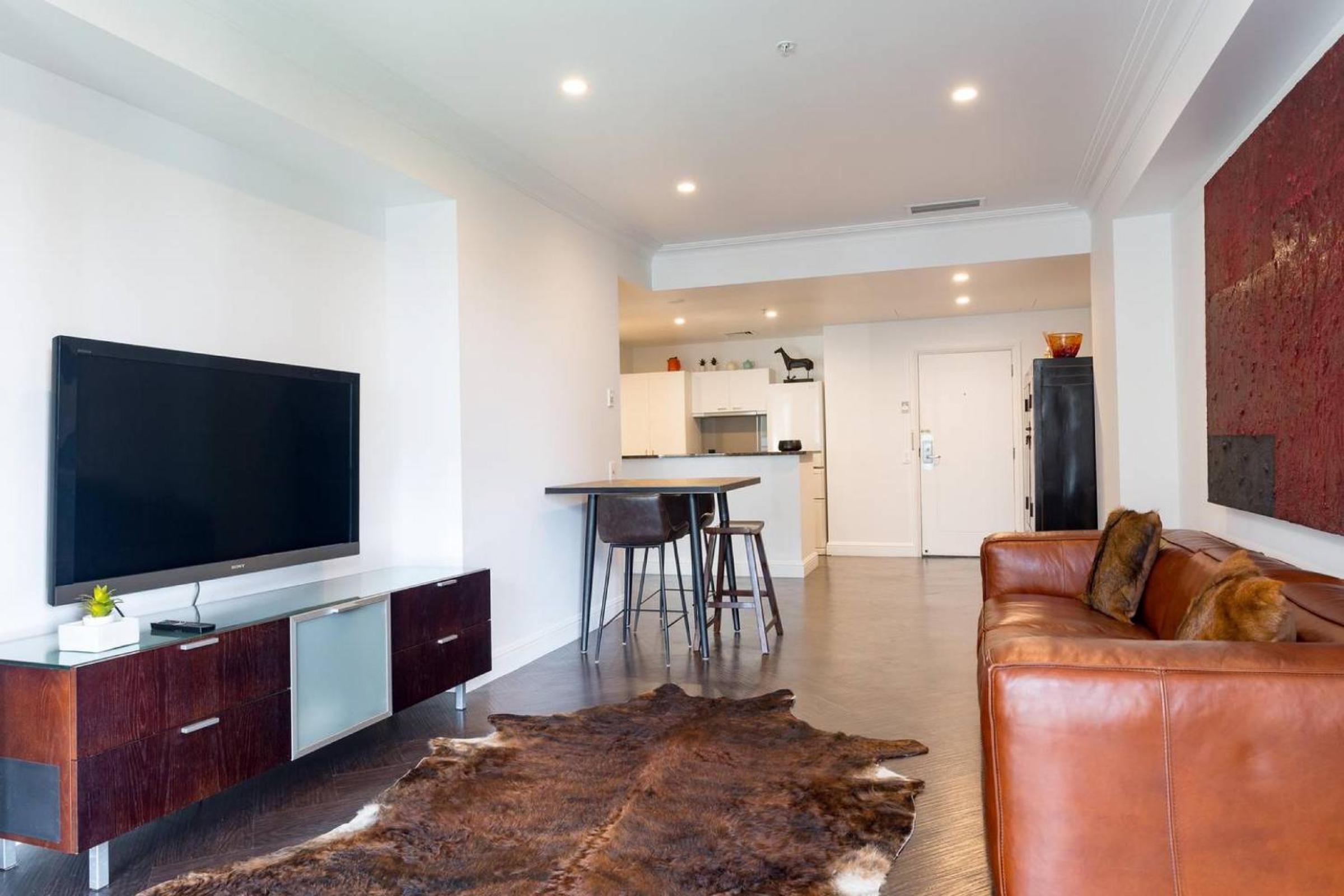 Heritage Luxury & Viaduct Vibe view 4