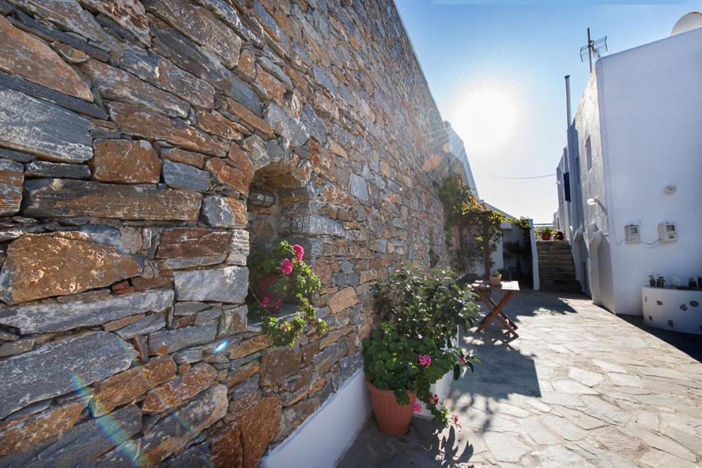 Hotel Erisimo - Image 1