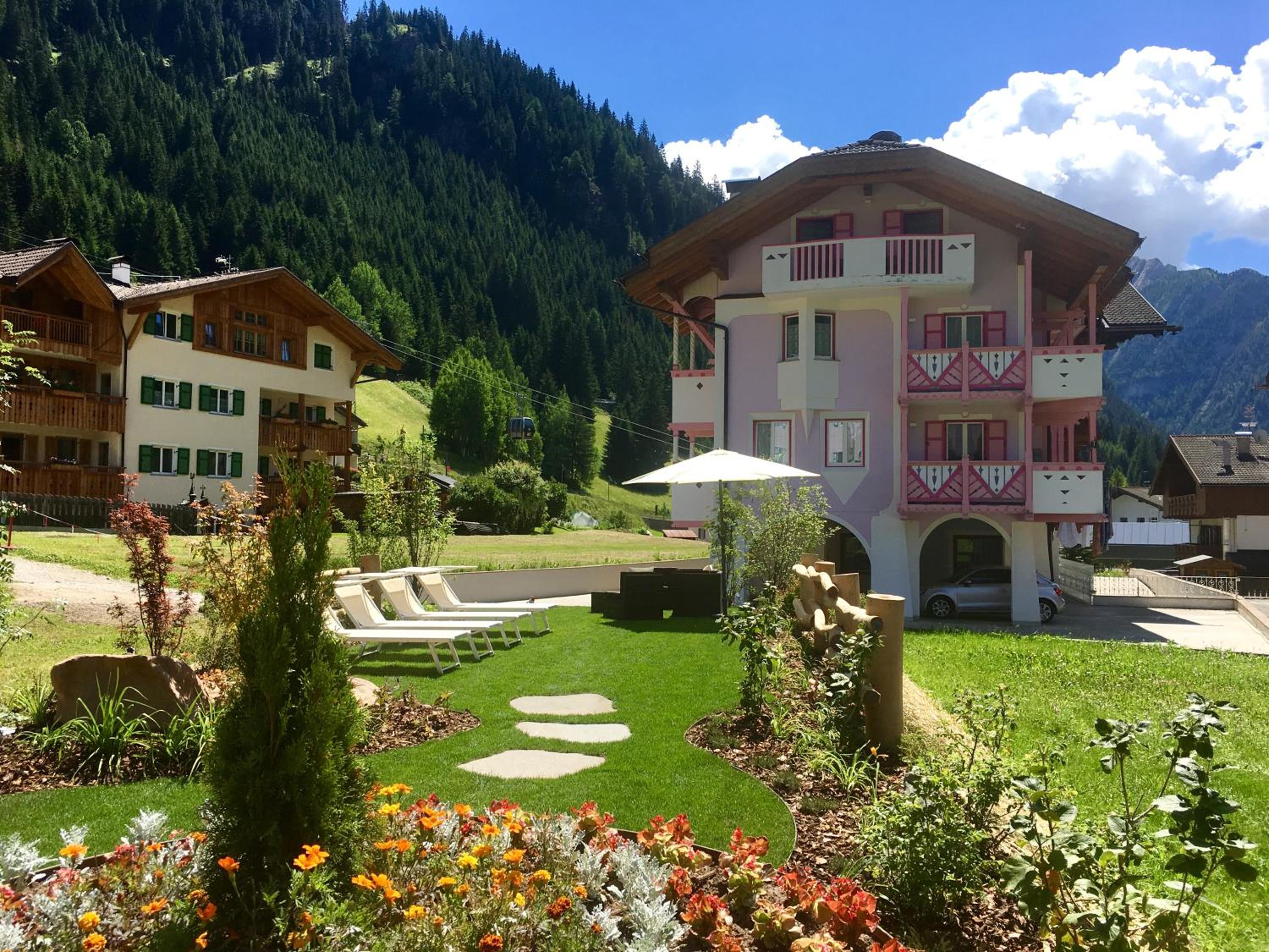 B&B Family Accommodation Canazei BIKE FRIENDLY