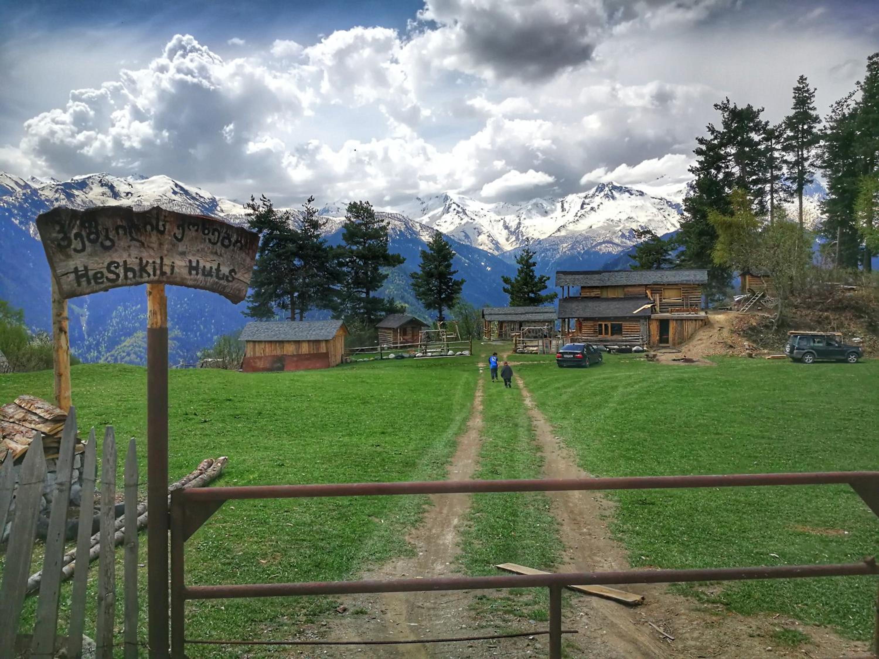 Heshkili huts and cabins Svaneti