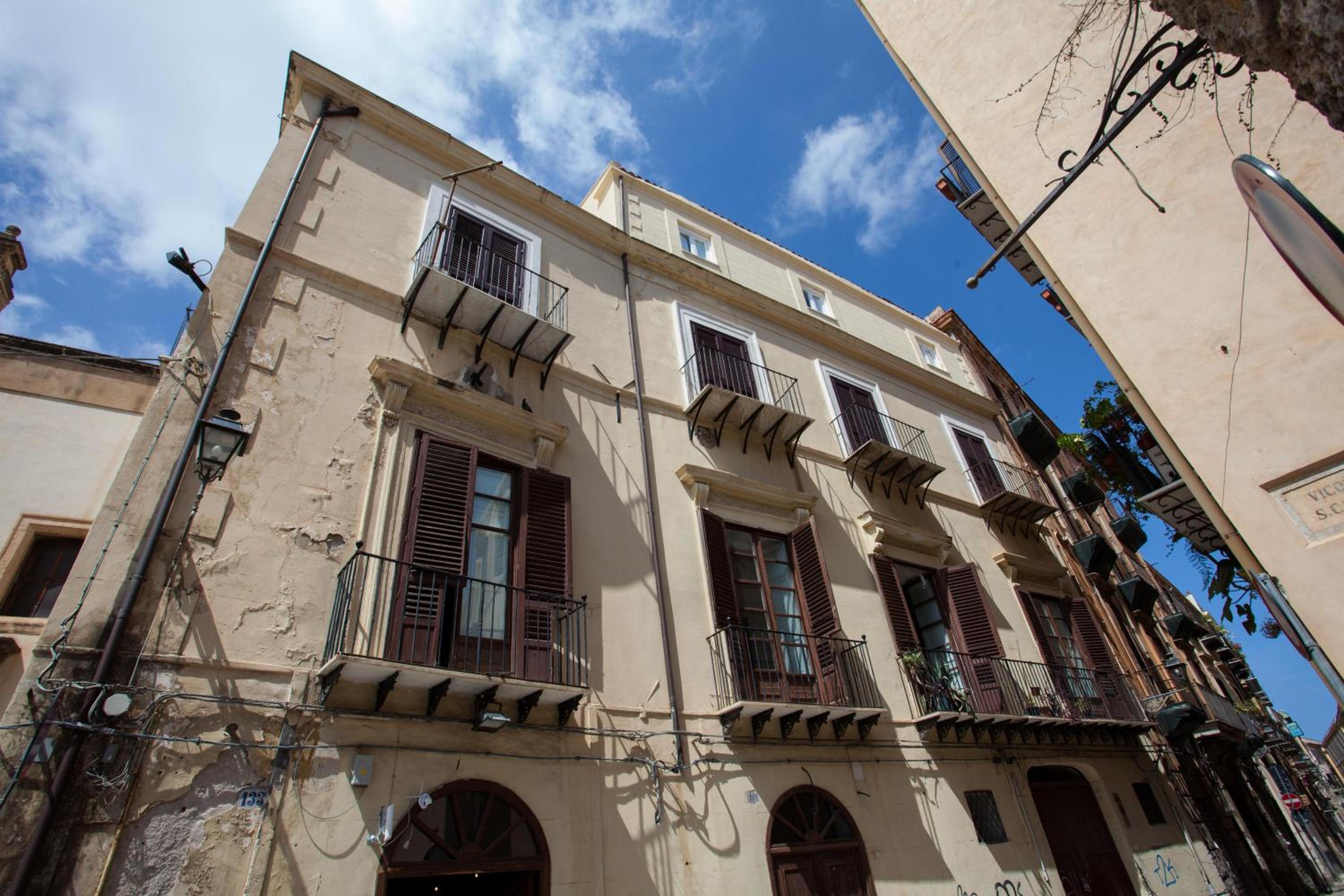 Il Sonno dei Giusti Apartment by DomuSicily view 5