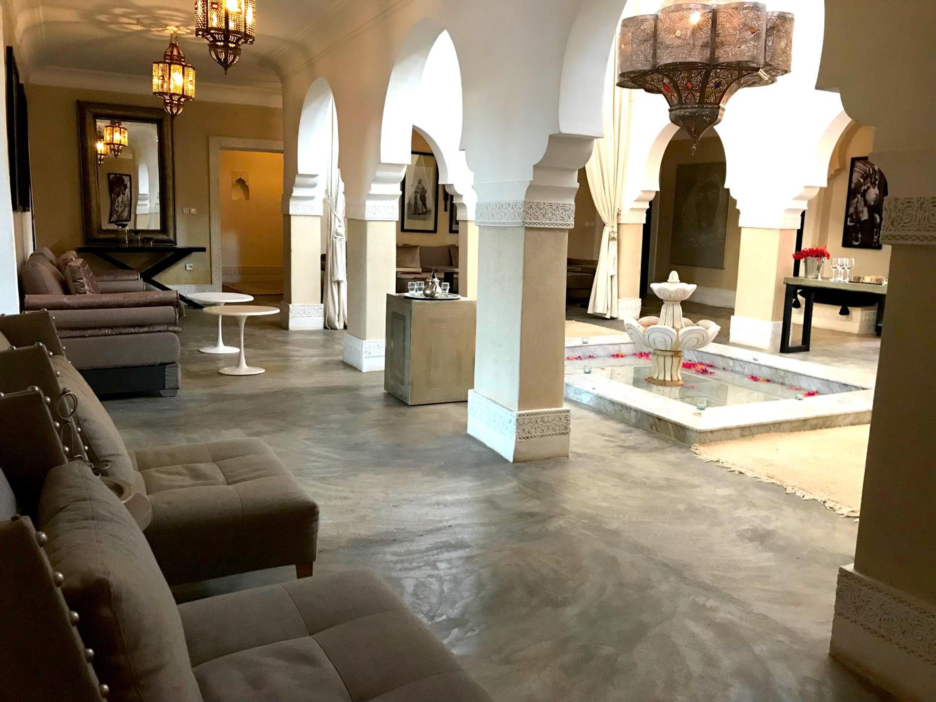 lounge