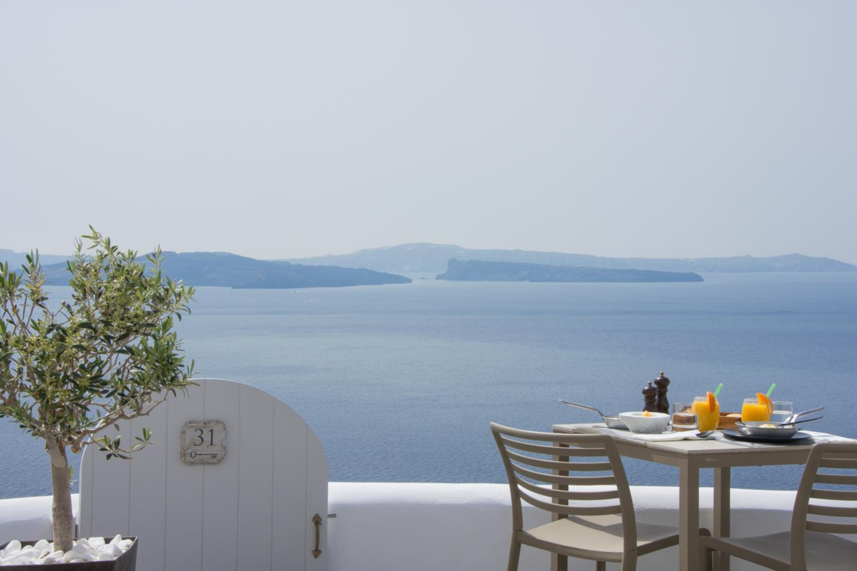 Santorini Secret Suites & Spa 72