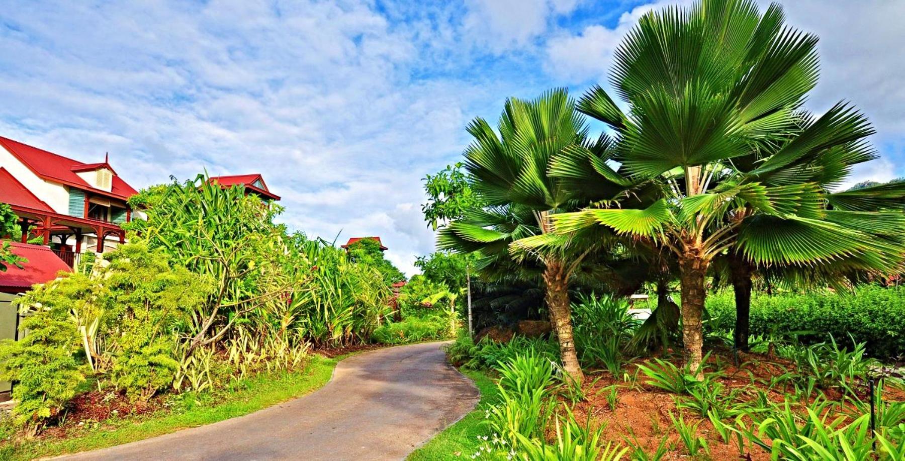 Eden Island, Beach front, Luxury, 3 Bed Ensuite, WiFi