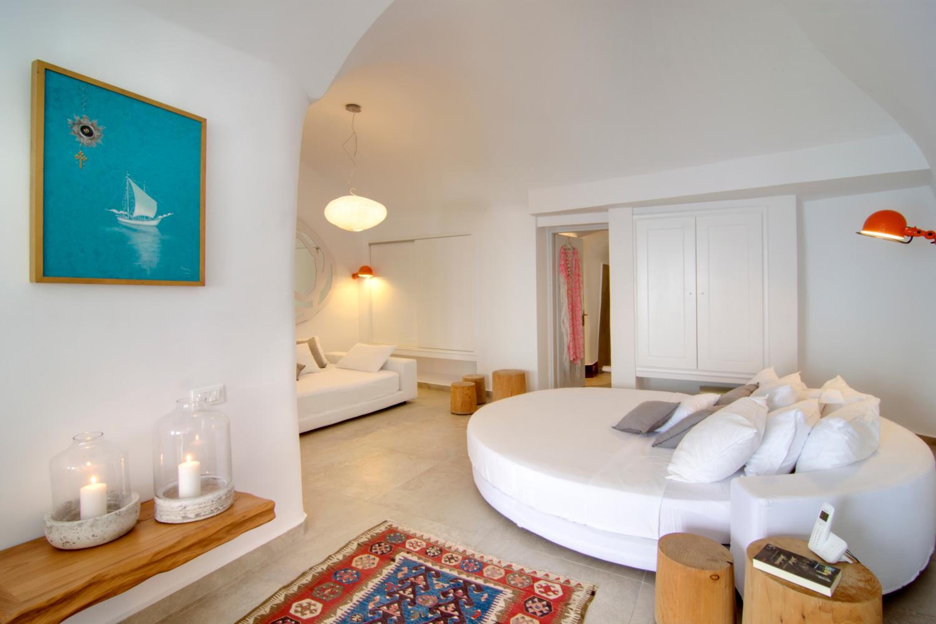 Santorini Secret Suites & Spa 36