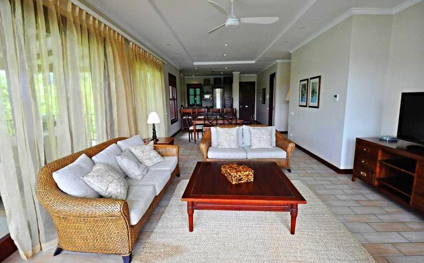 Eden Island, Beach front, Luxury, 3 Bed Ensuite, WiFi photo 3