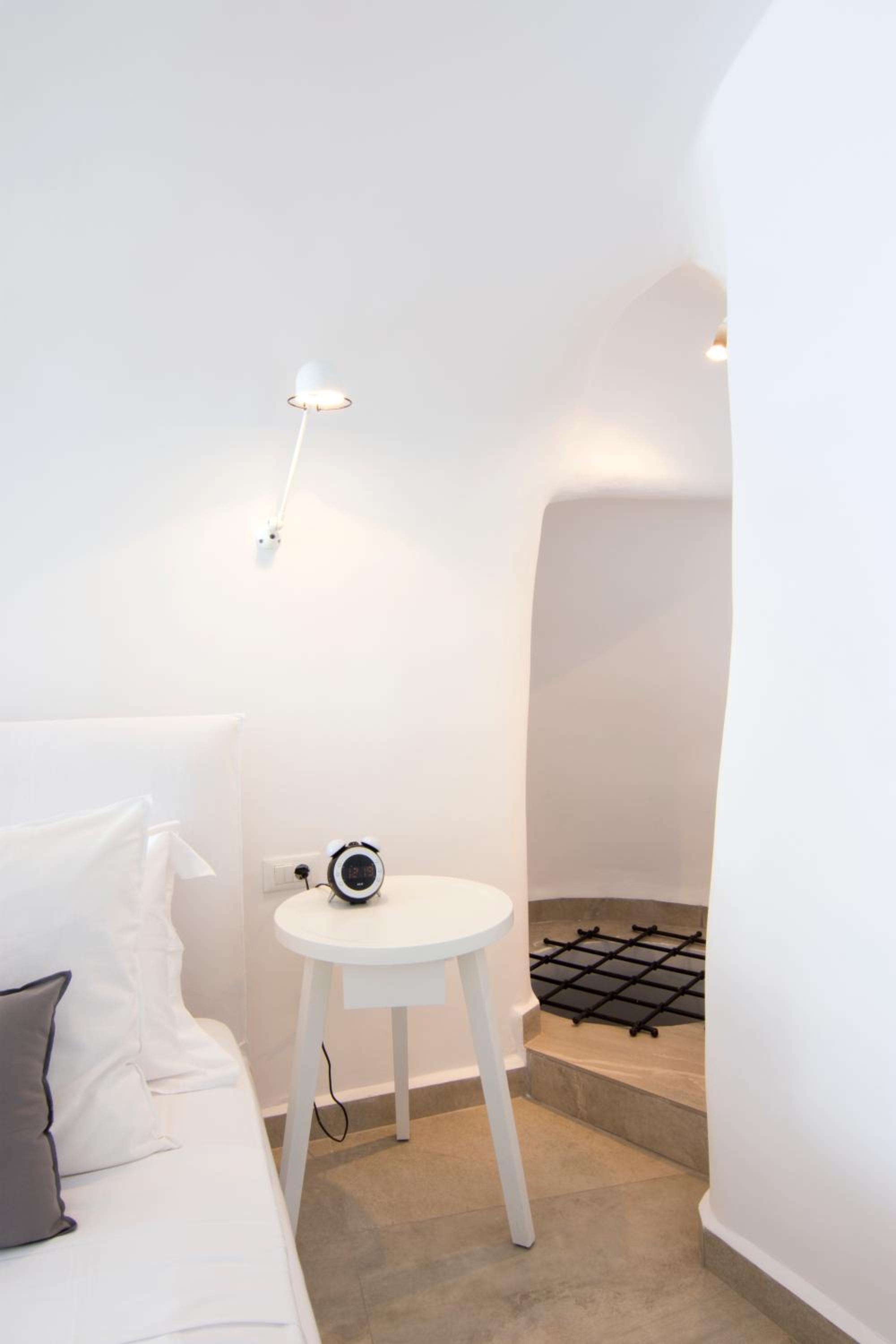Santorini Secret Suites & Spa 58