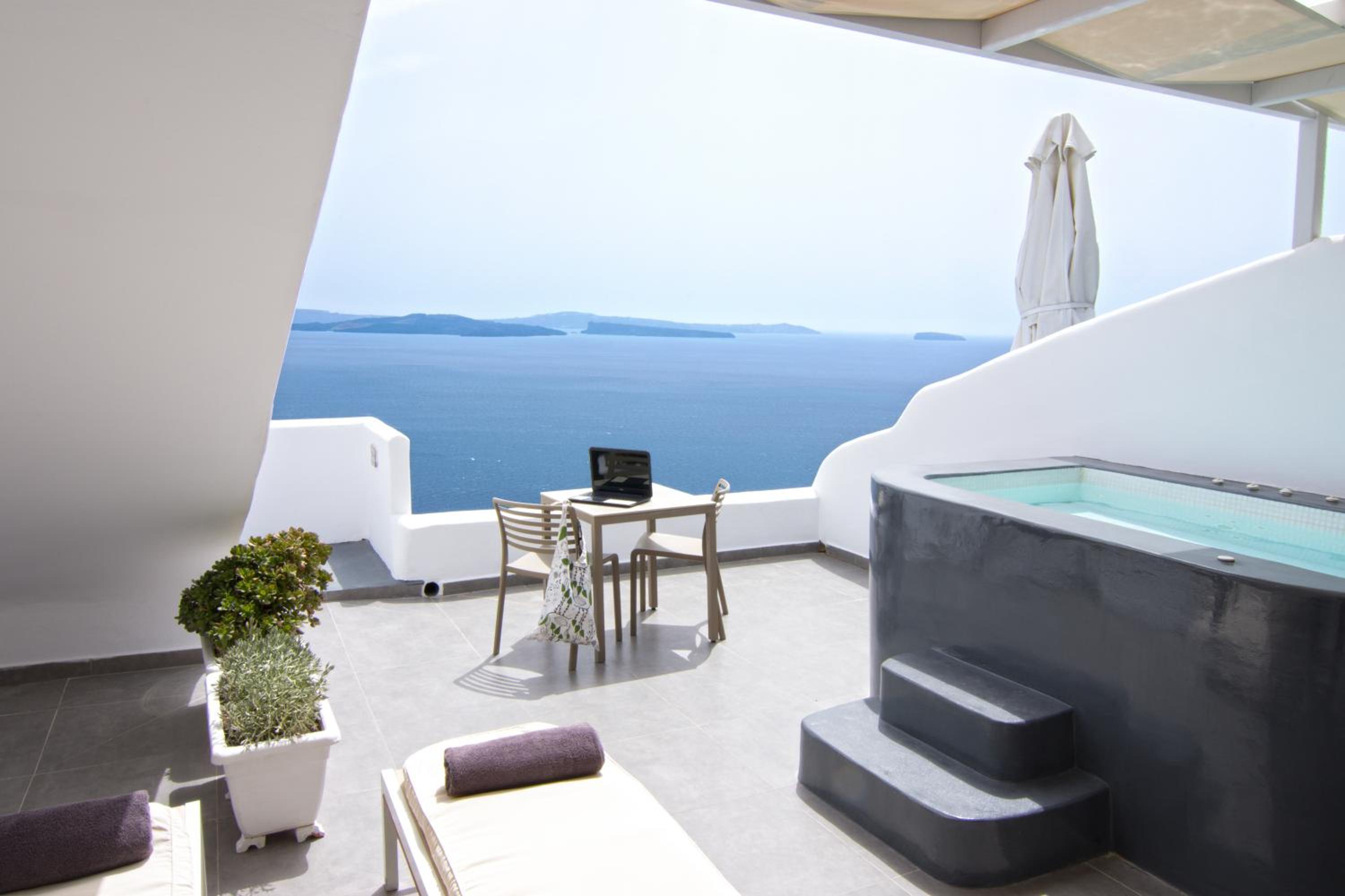 Santorini Secret Suites & Spa 30