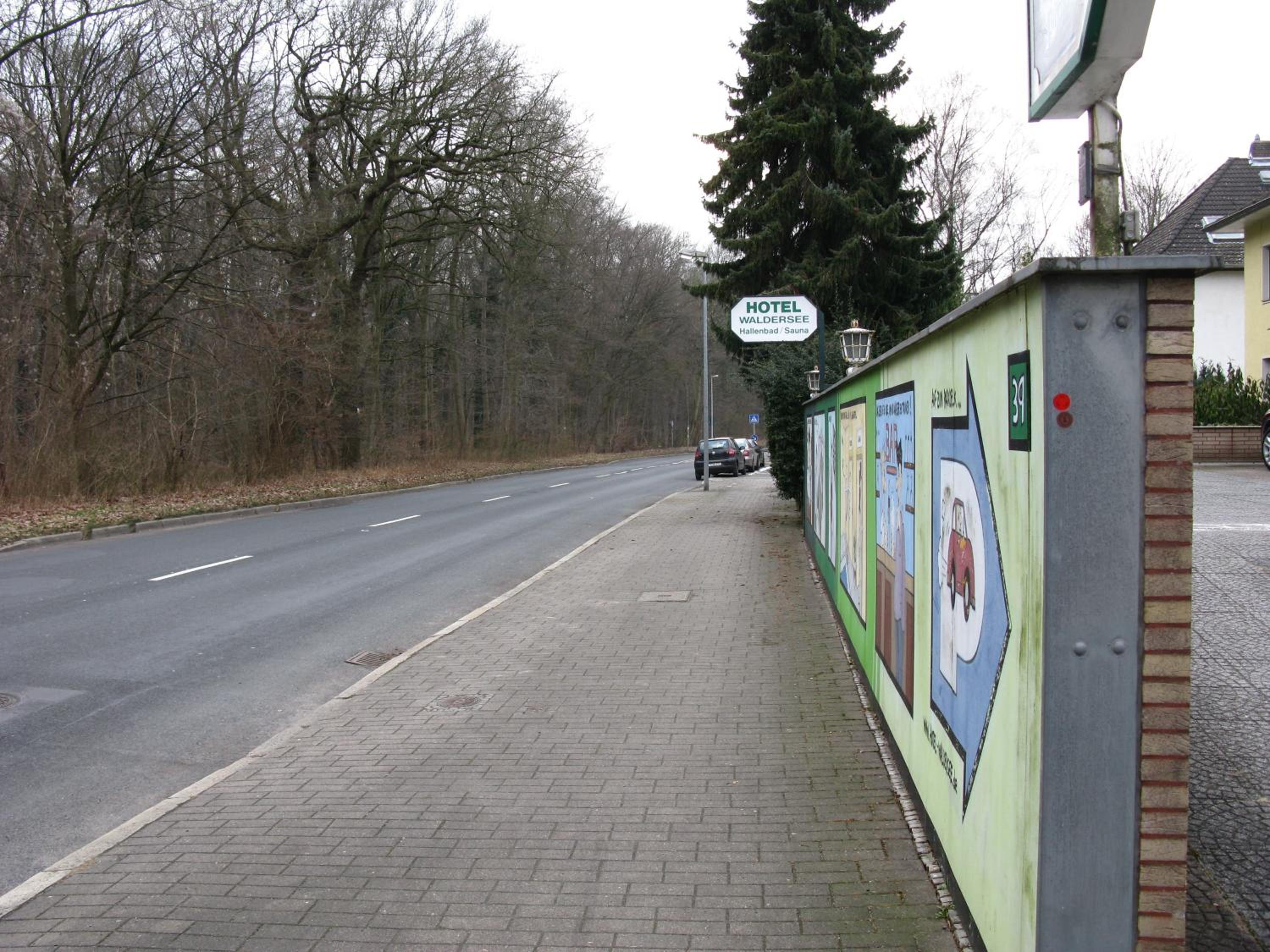 Hannover Vacations - Hotel Waldersee - Property Image 1
