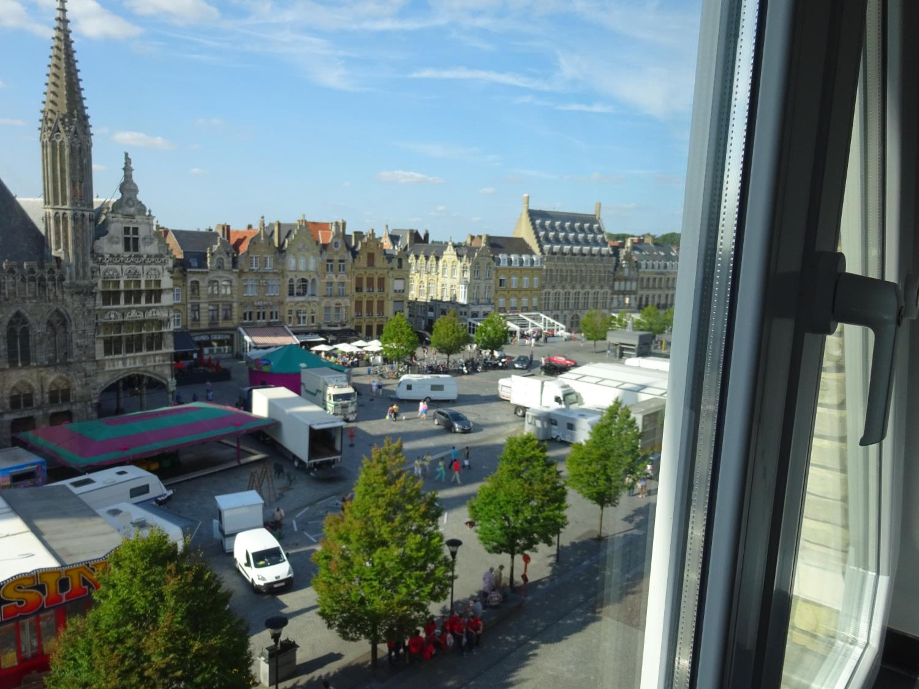 Holiday Home Ieper Market Square