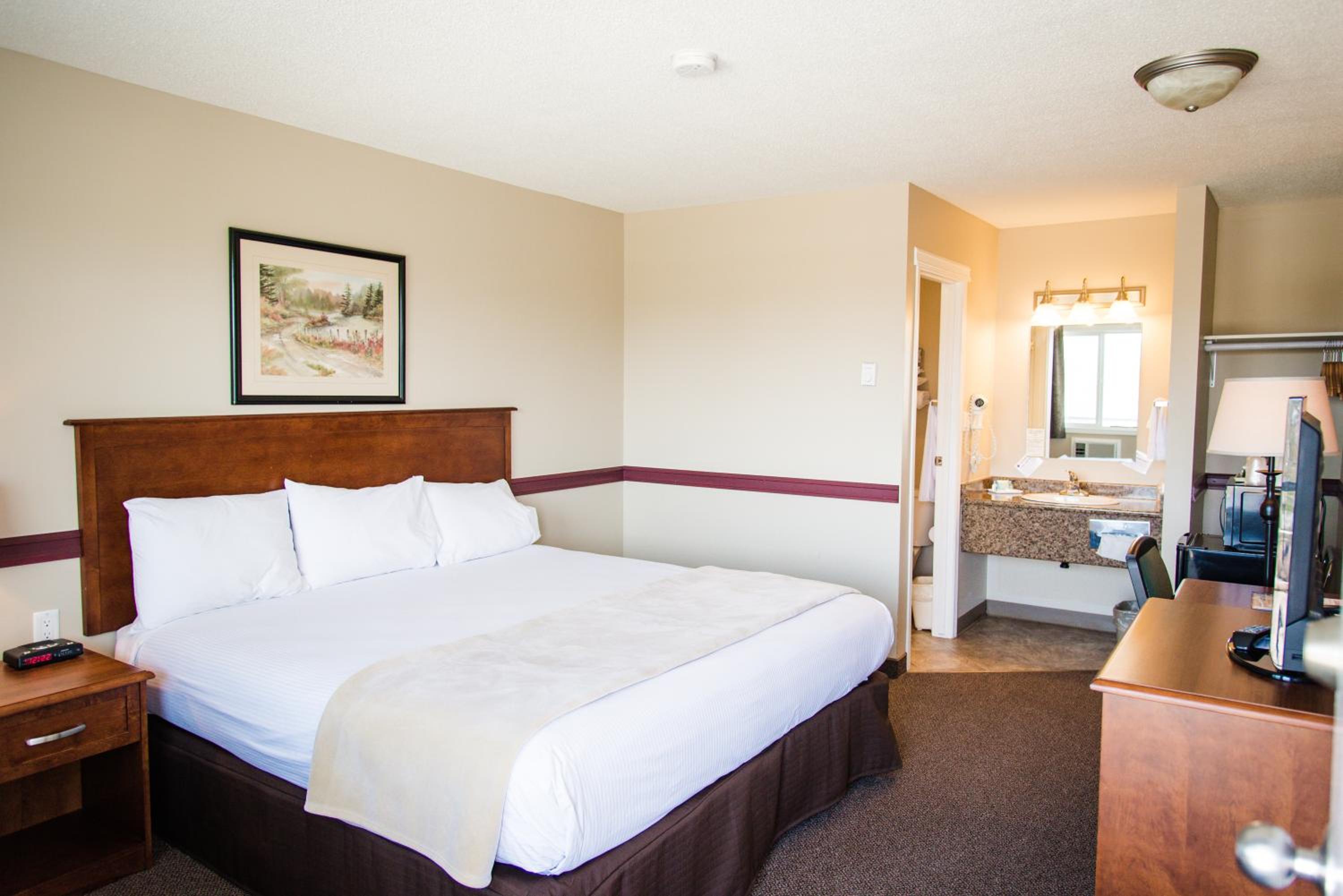 Carmel Inn - Image 4
