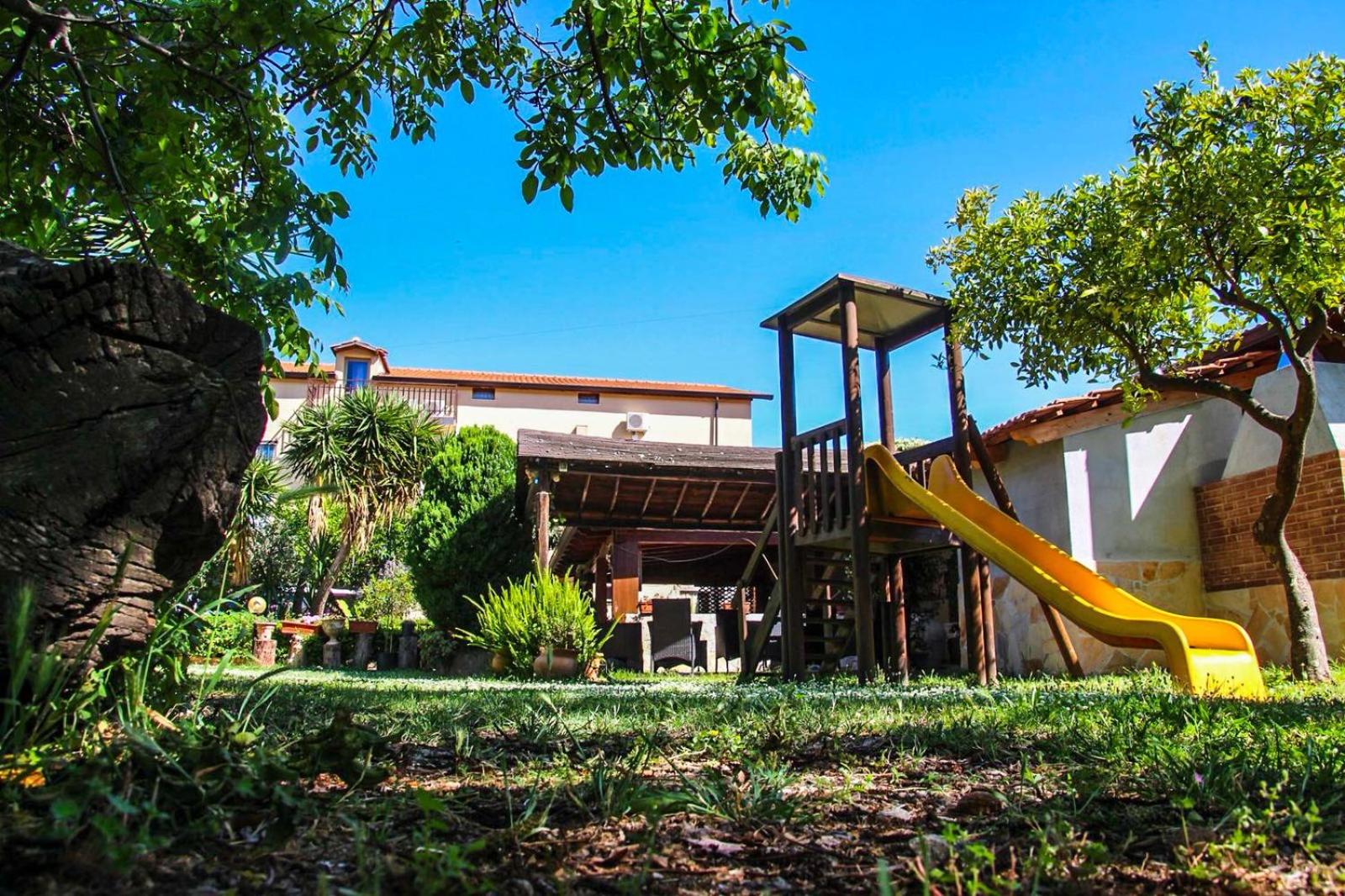 Country House Paola view 5