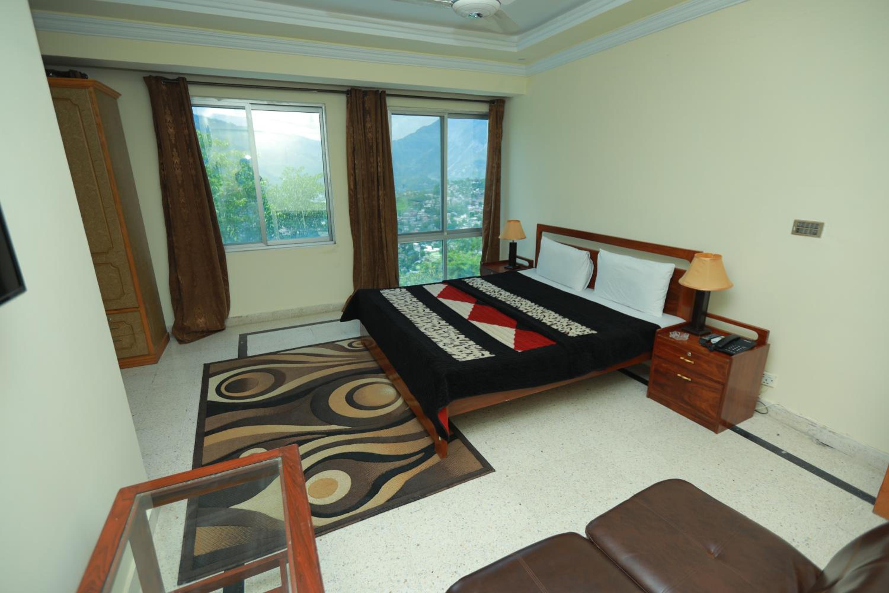 Muzaffarabad View Motel view 3