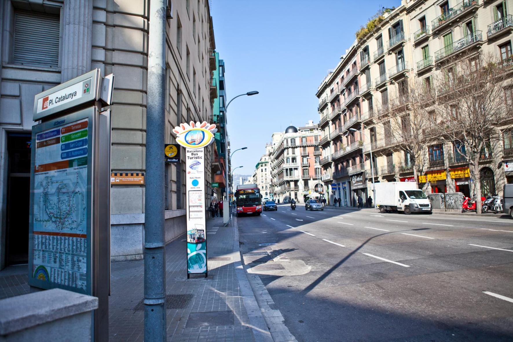 Fewdays Barcelona Apartments