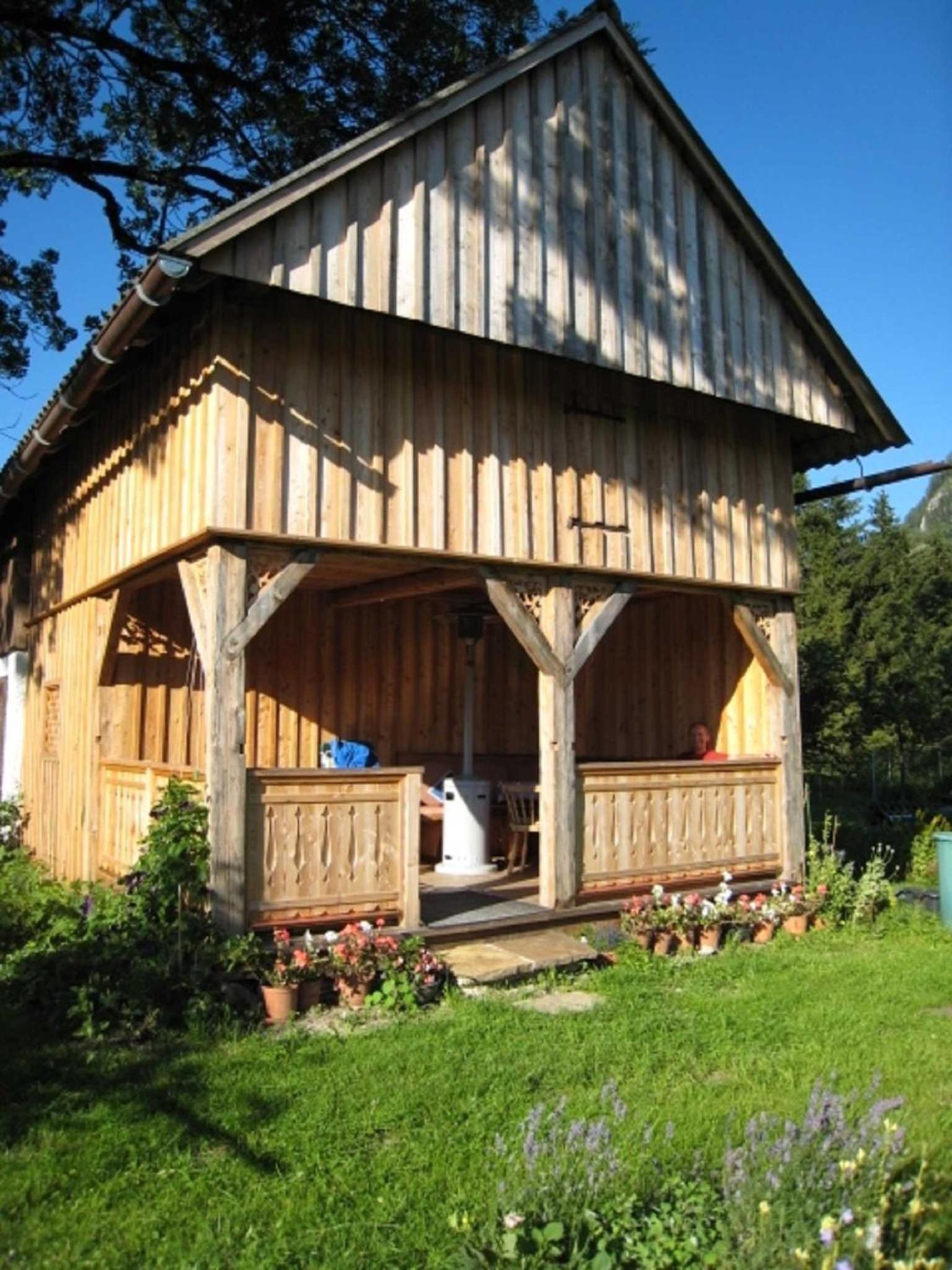 Photo 8