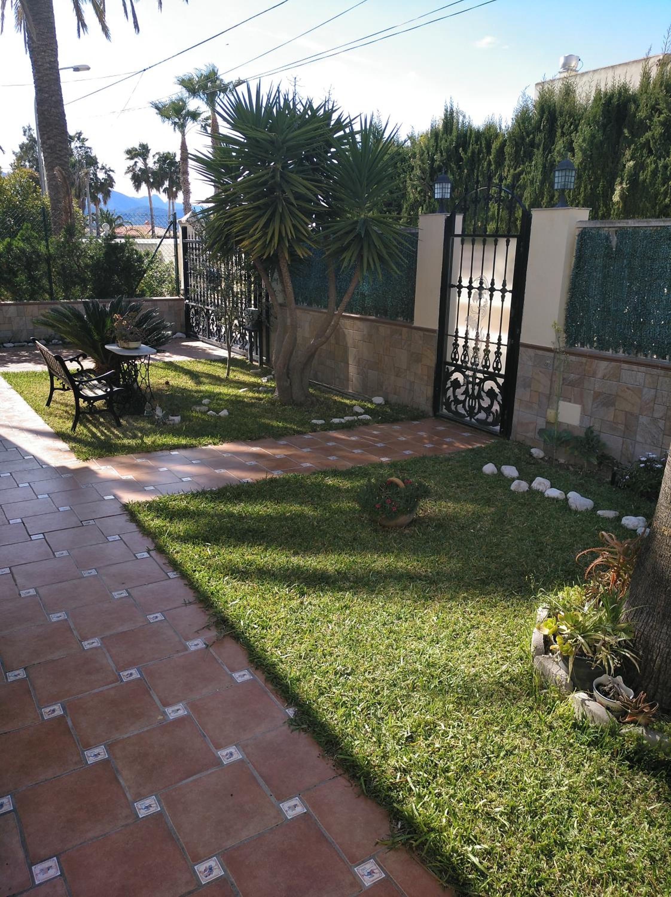 Photo 25