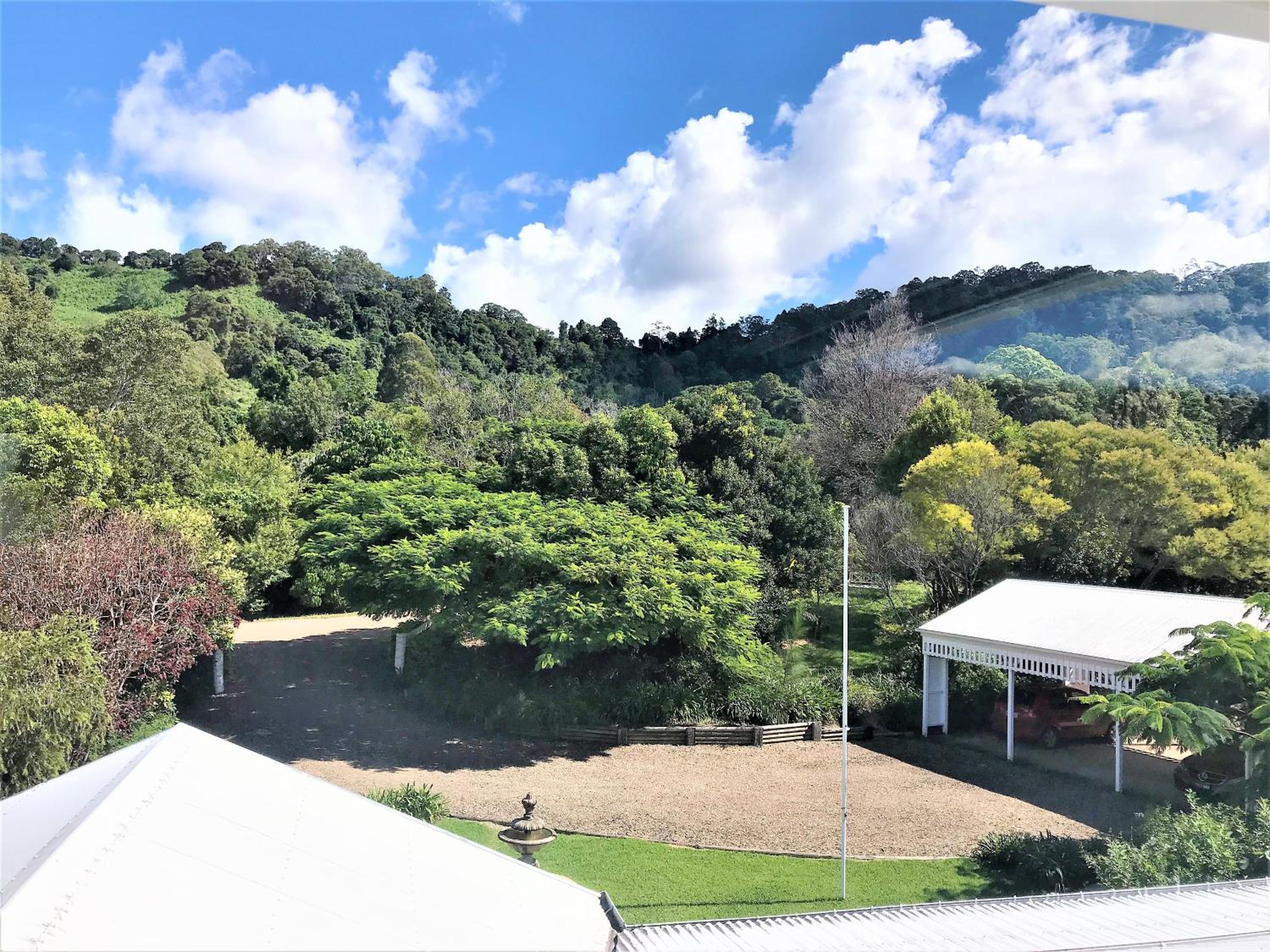 The Country House at Hunchy Montville
