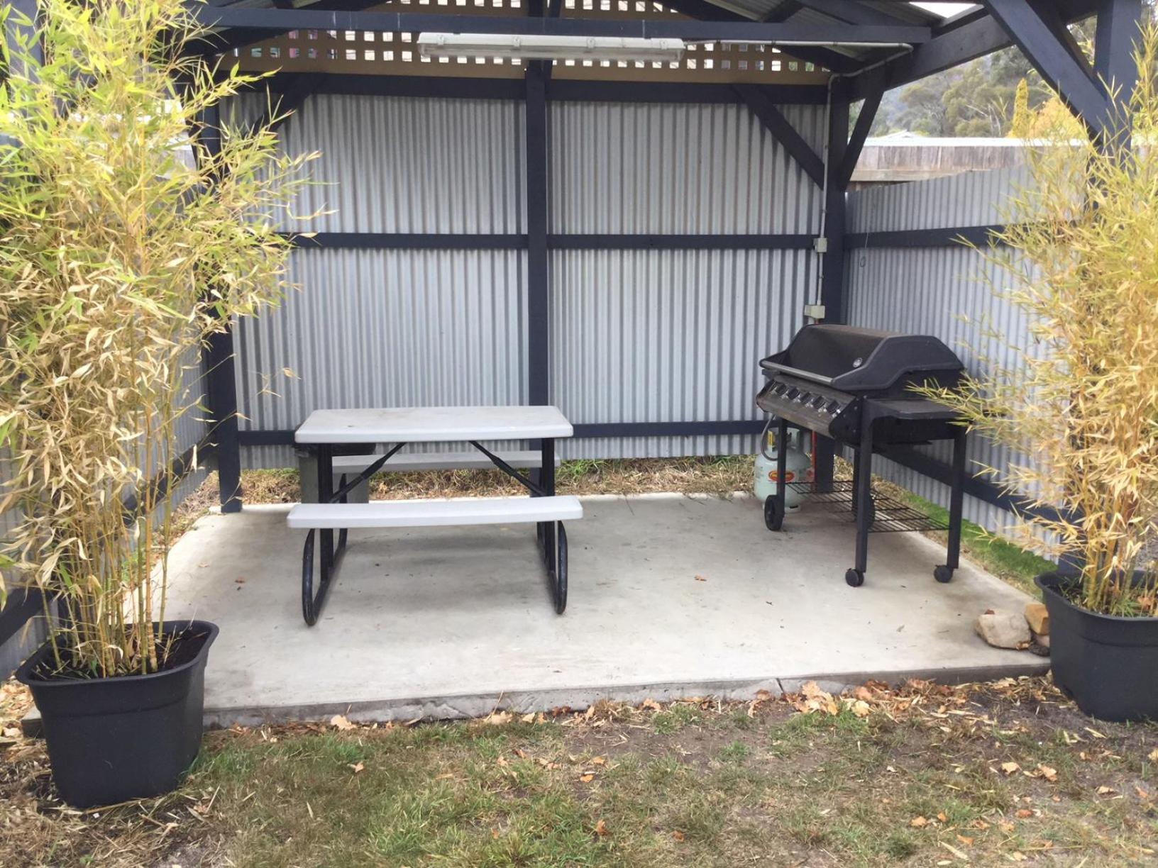 Orford Prosser Holiday Units view 3