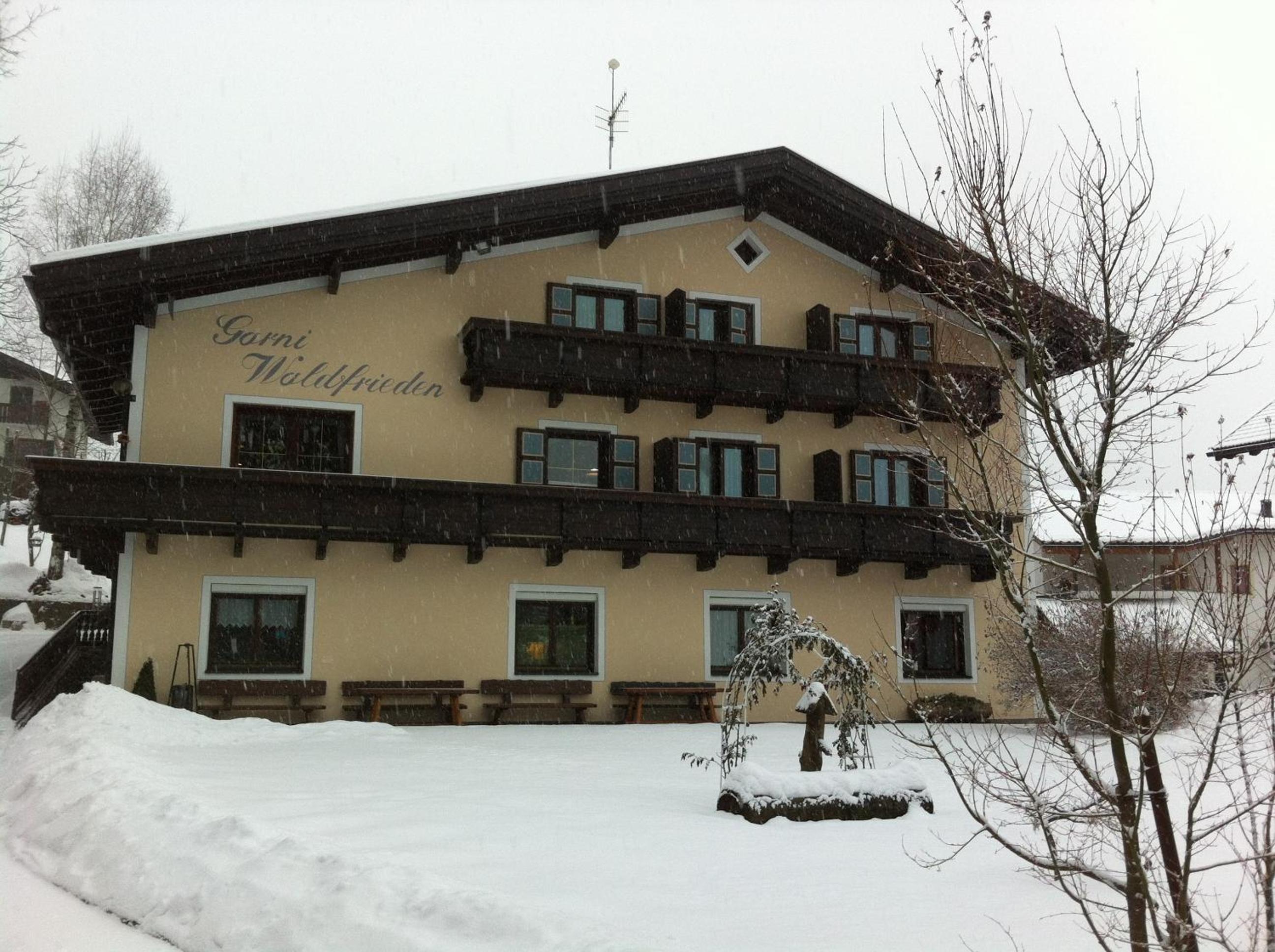Photo 10