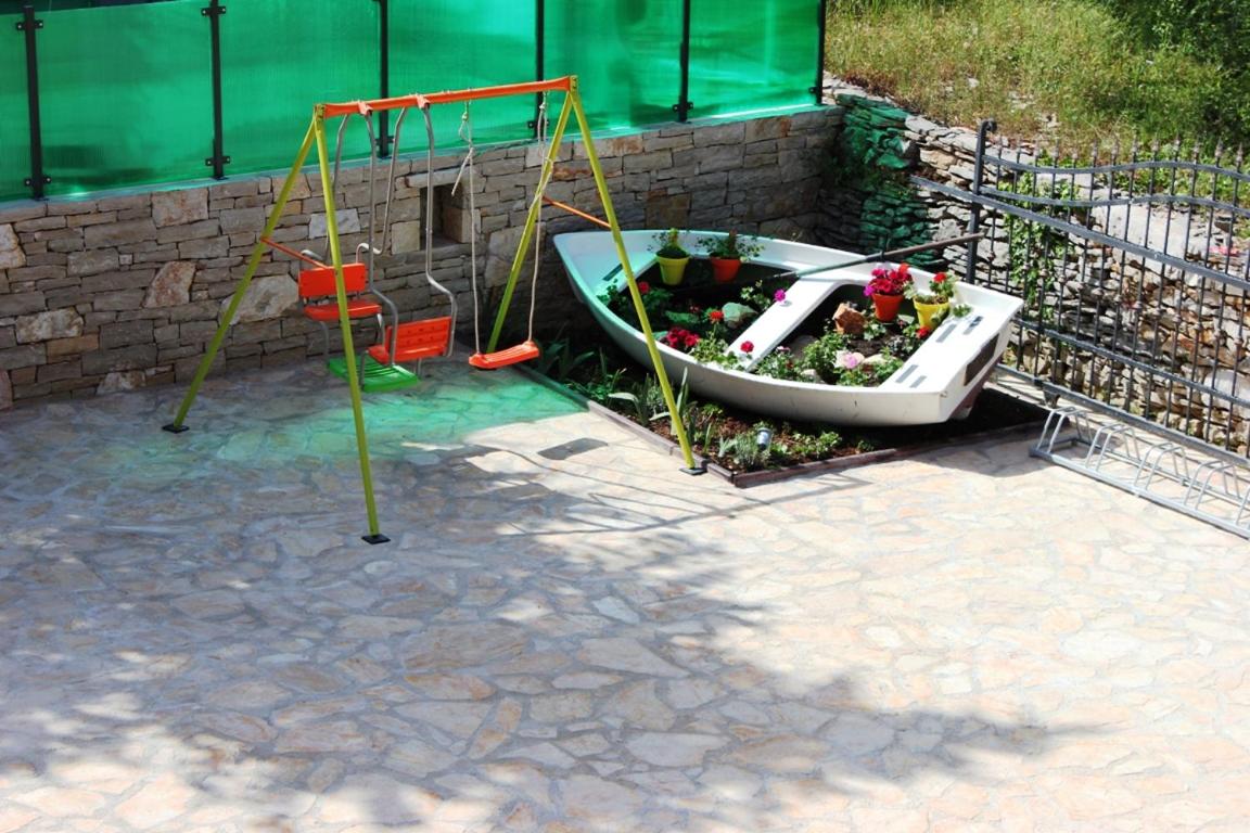 Photo 28