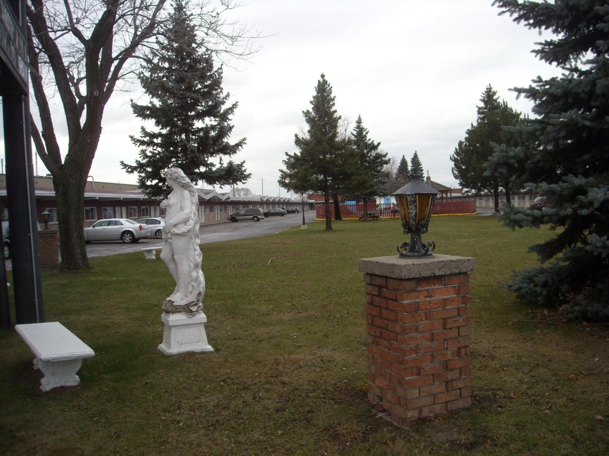 Grand Motel Saint-Hubert