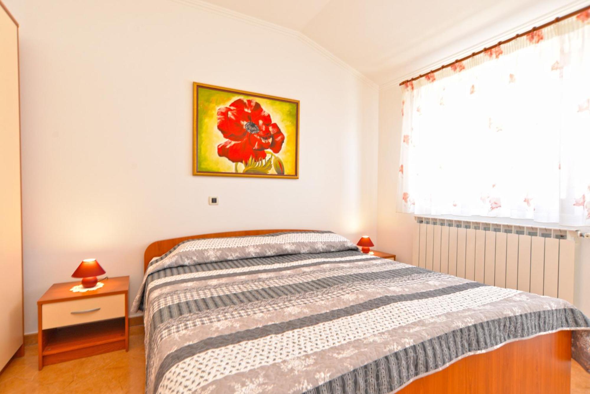 Apartment Ljiljana 1553 view 3