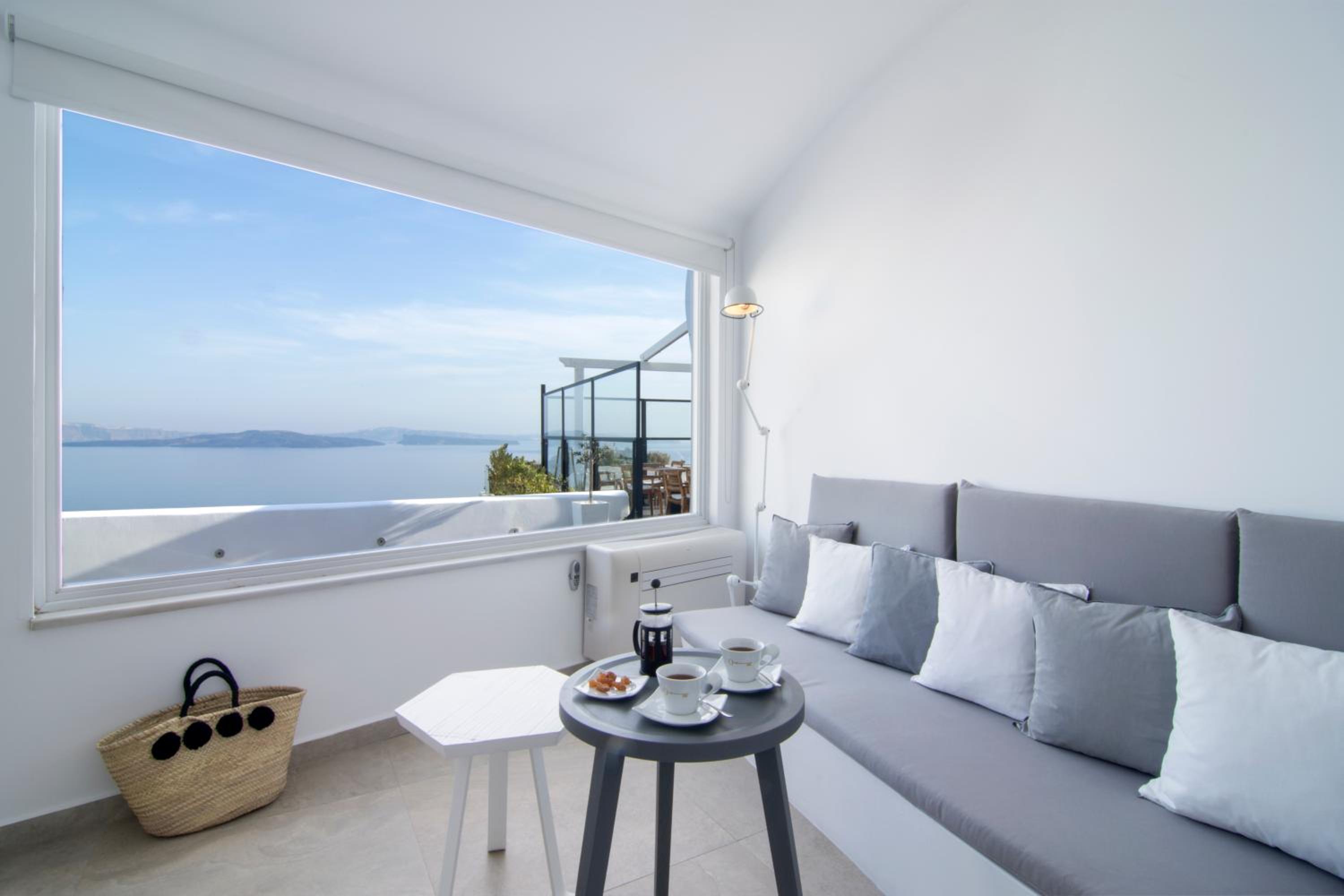 Santorini Secret Suites & Spa 52