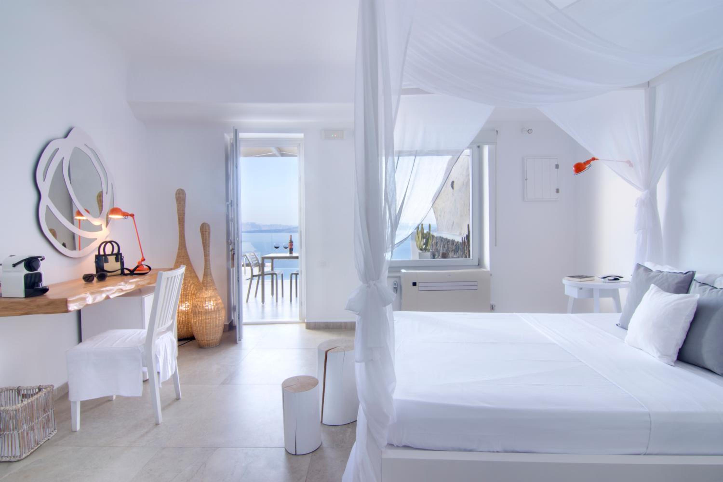 Santorini Secret Suites & Spa 54
